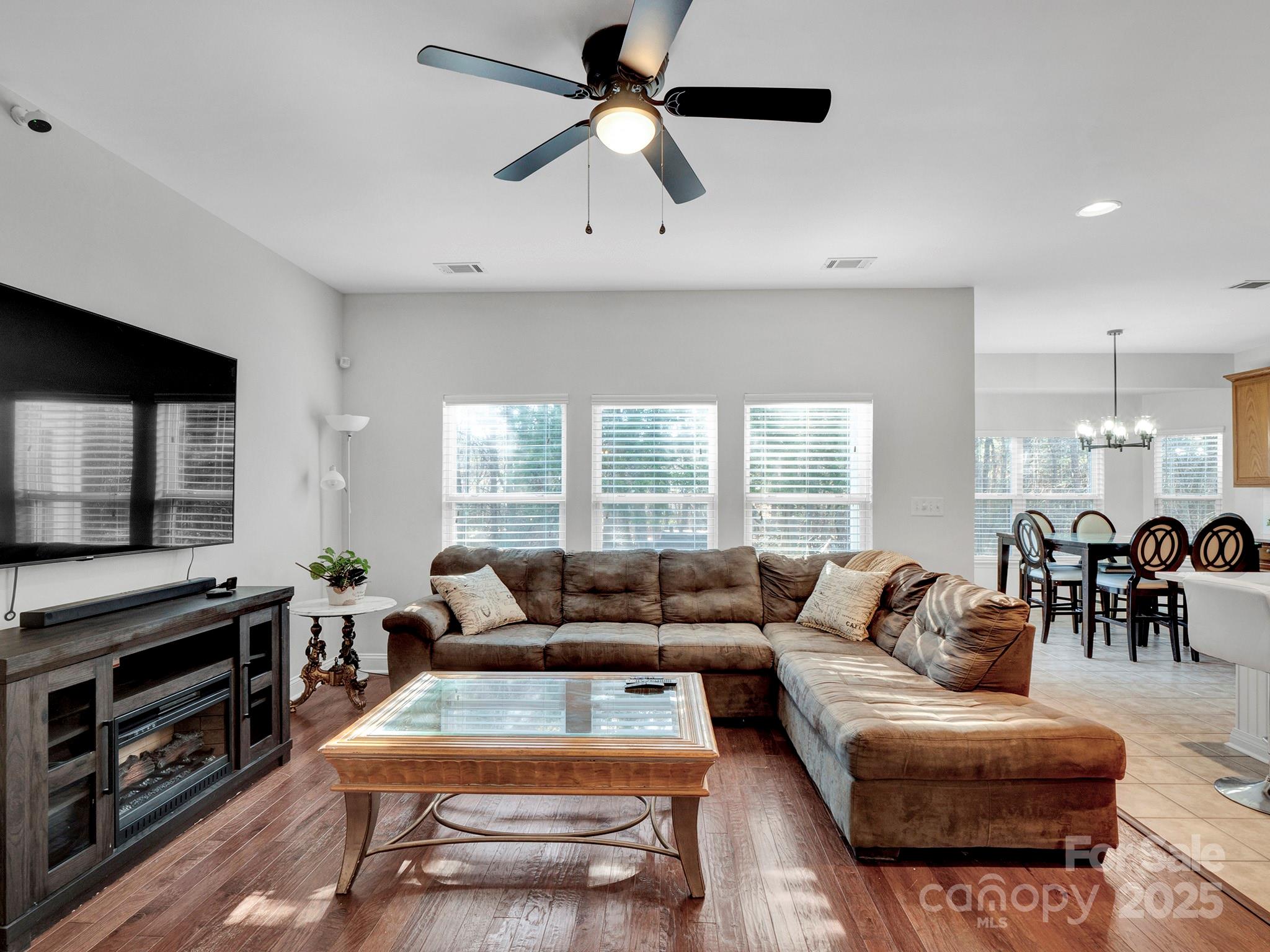 15634 Normans Landing Drive