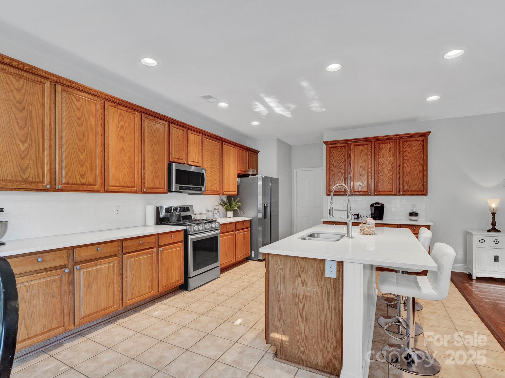 15634 Normans Landing Drive