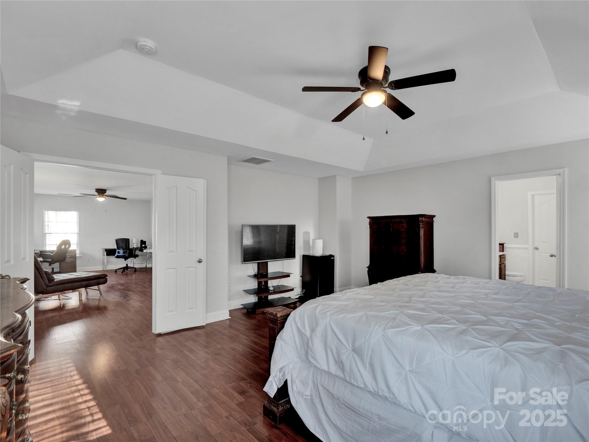 15634 Normans Landing Drive