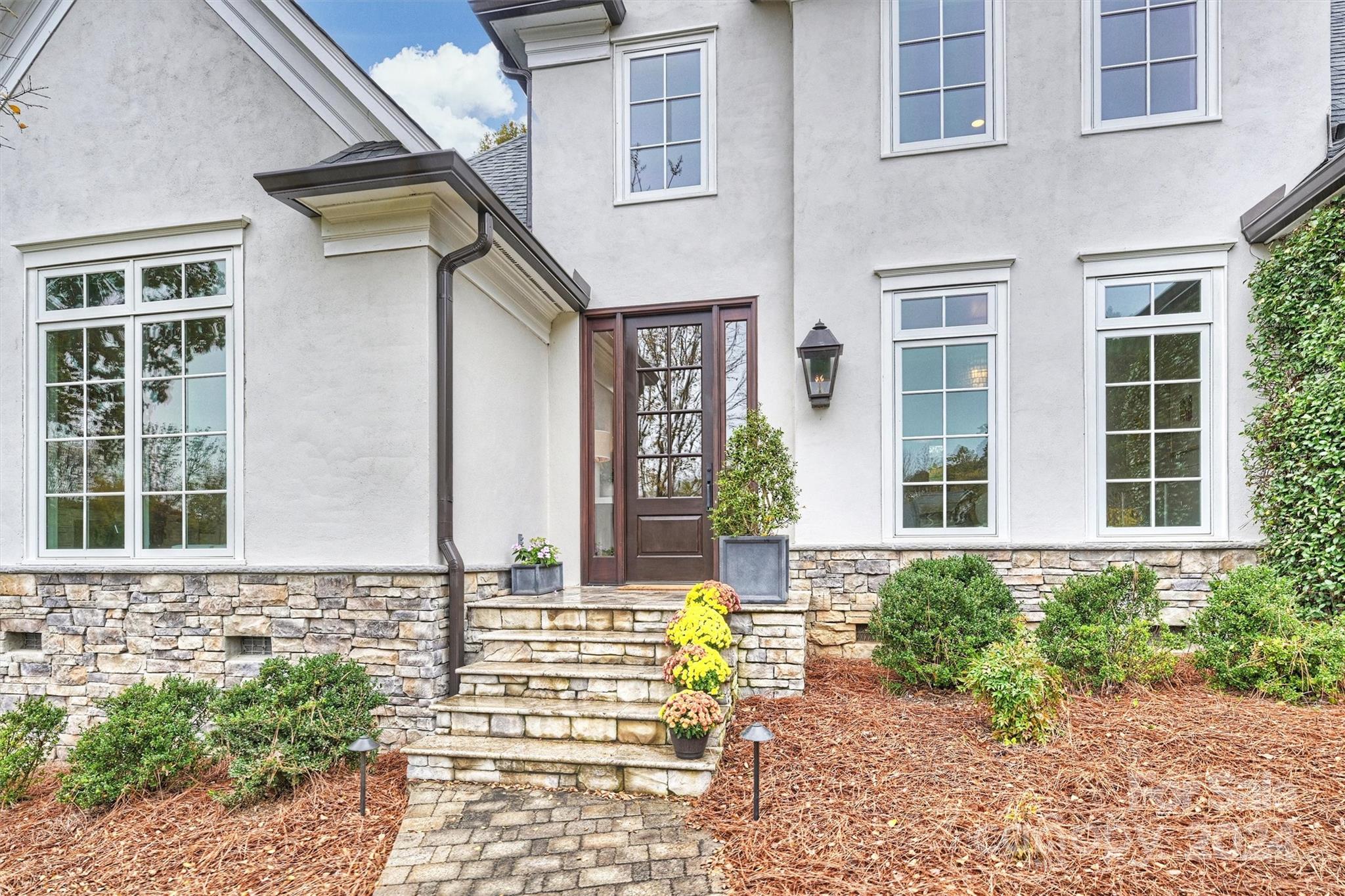 6738 Wynfaire Lane