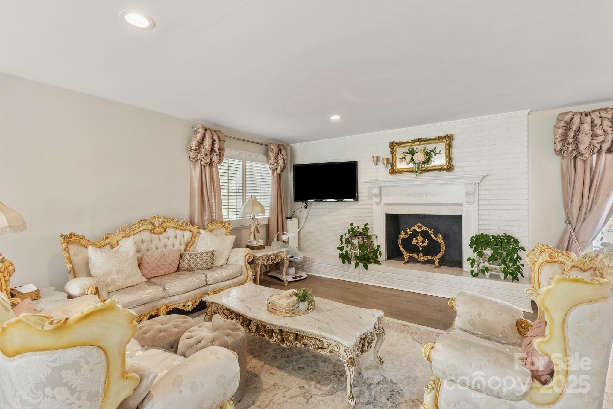534 Kirby Lane
