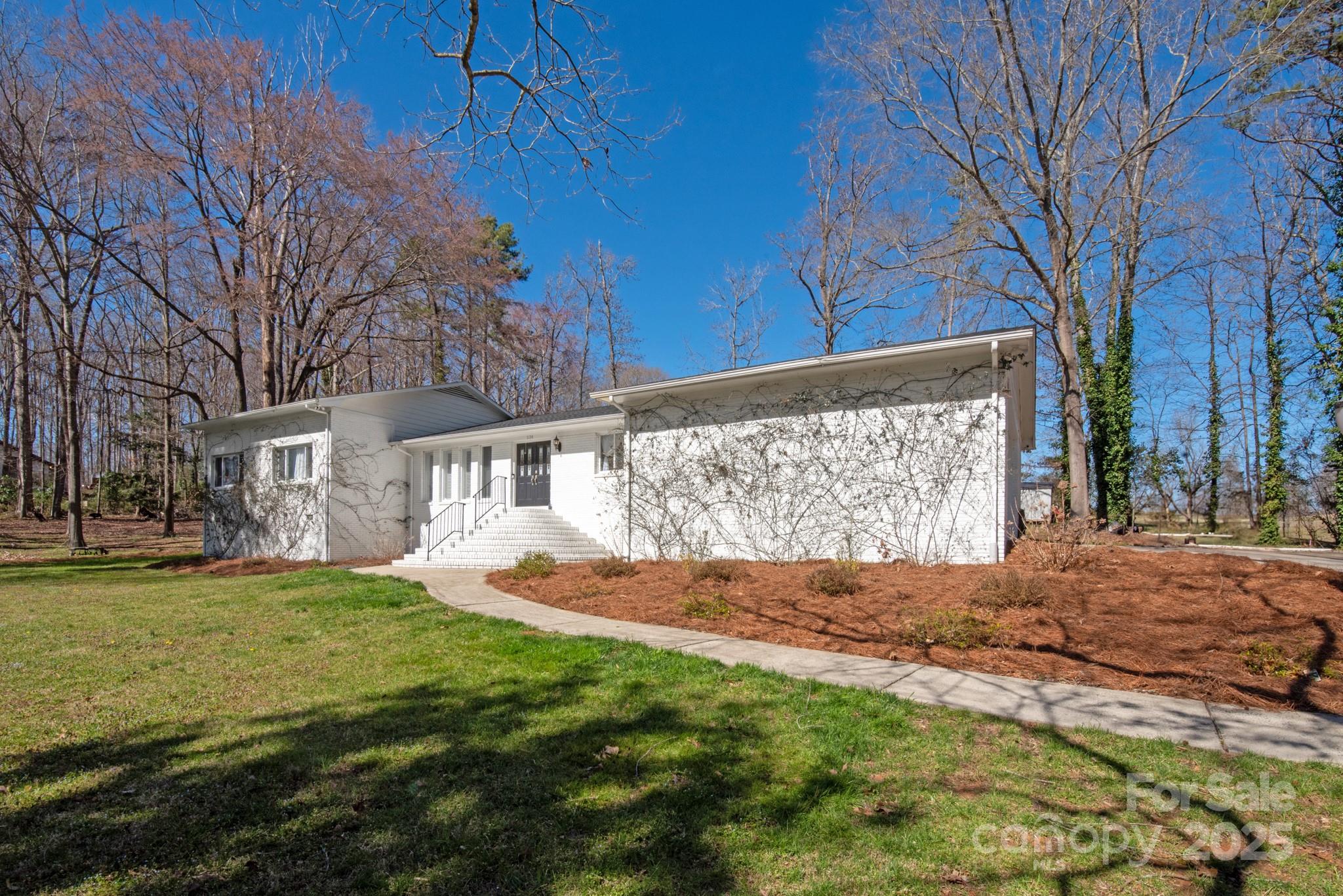 534 Kirby Lane