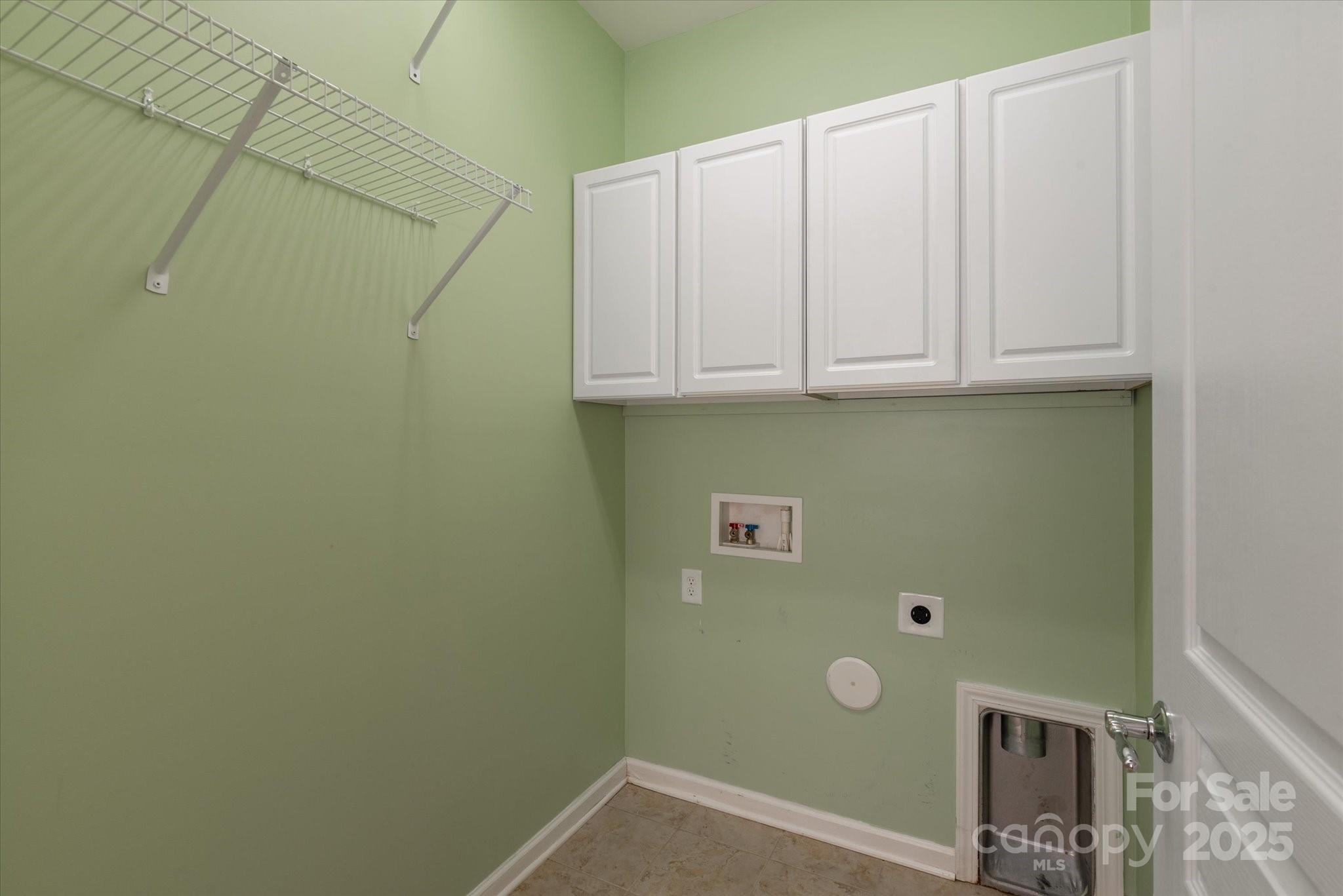 1005 Sweetleaf Drive
