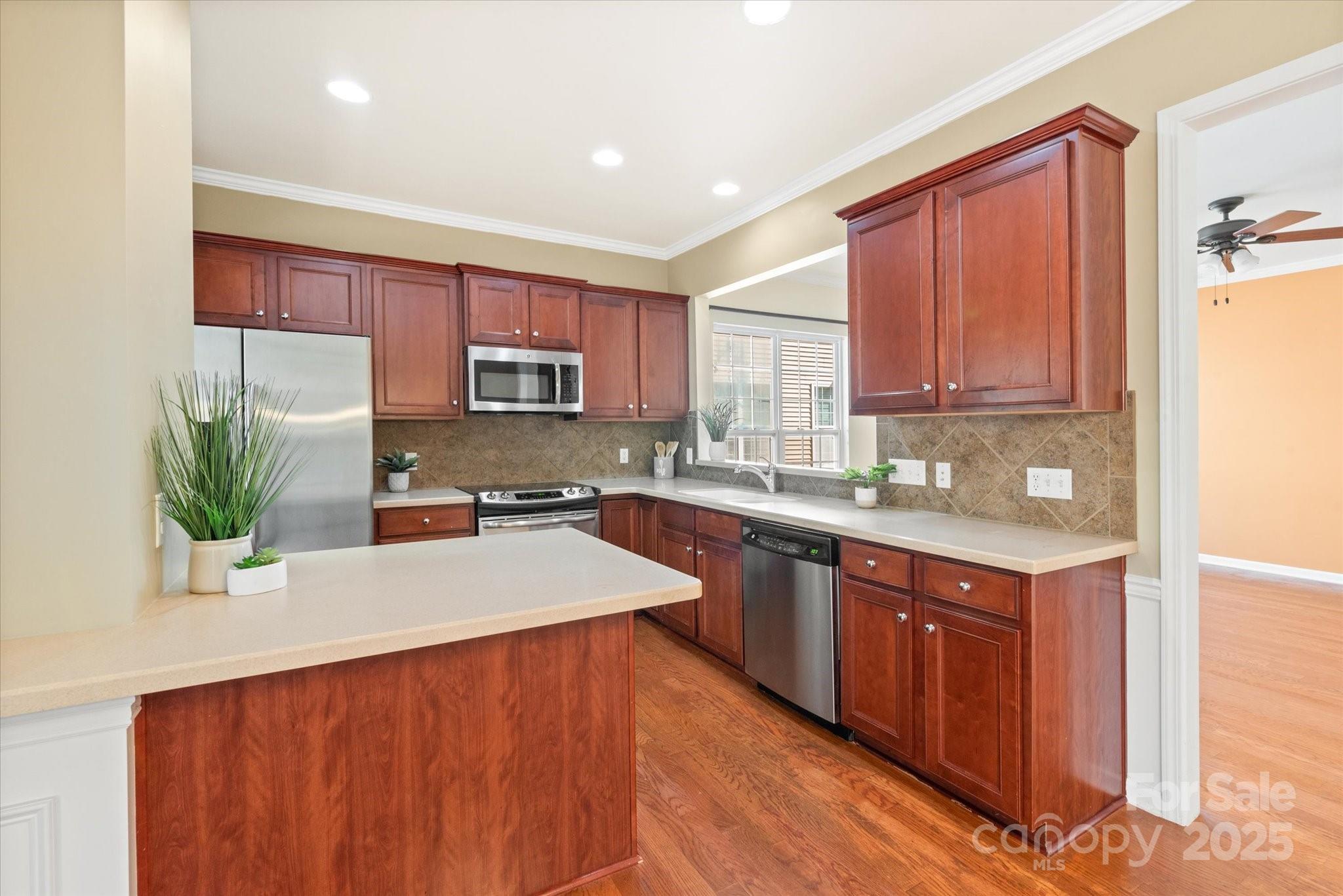 1005 Sweetleaf Drive