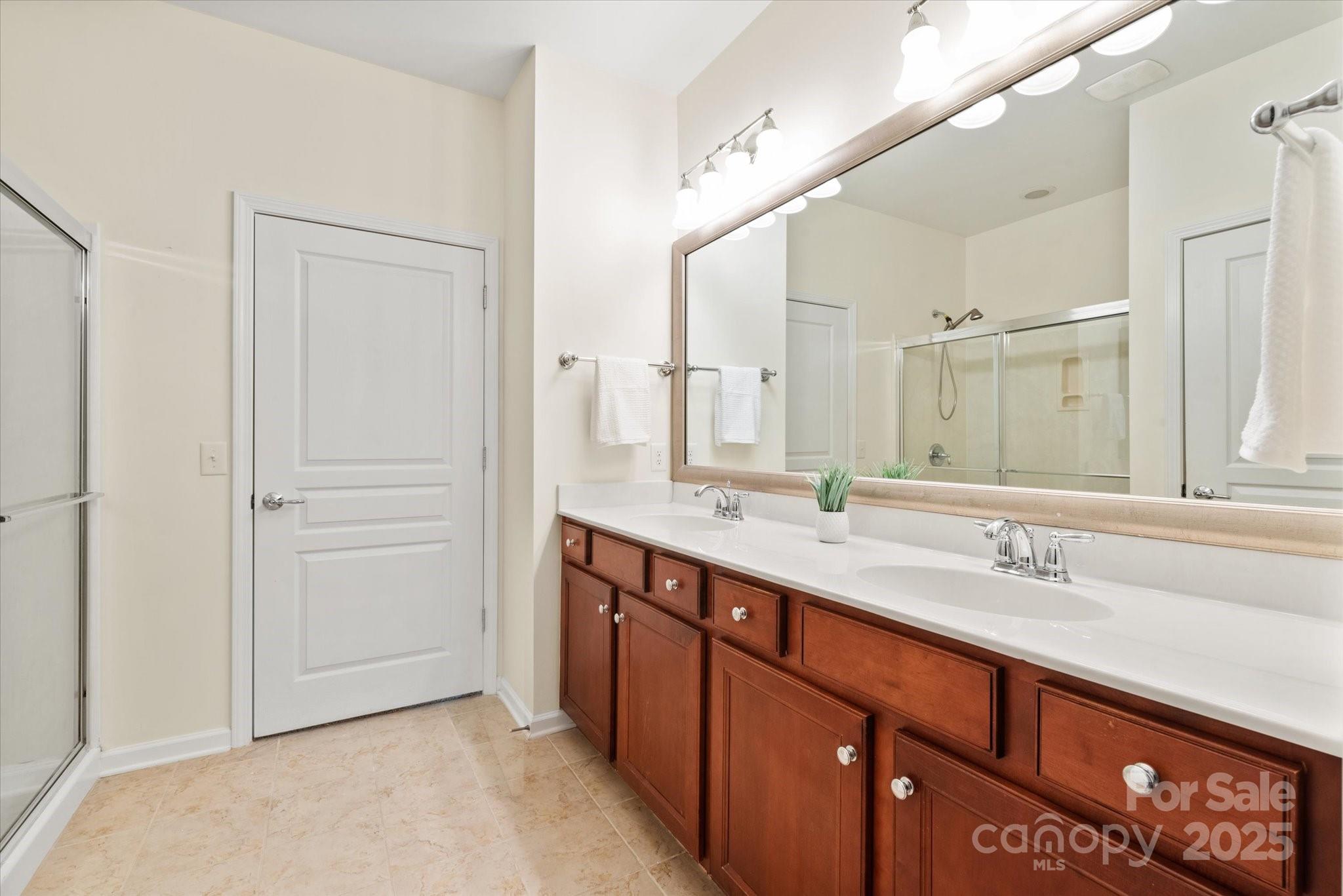 1005 Sweetleaf Drive