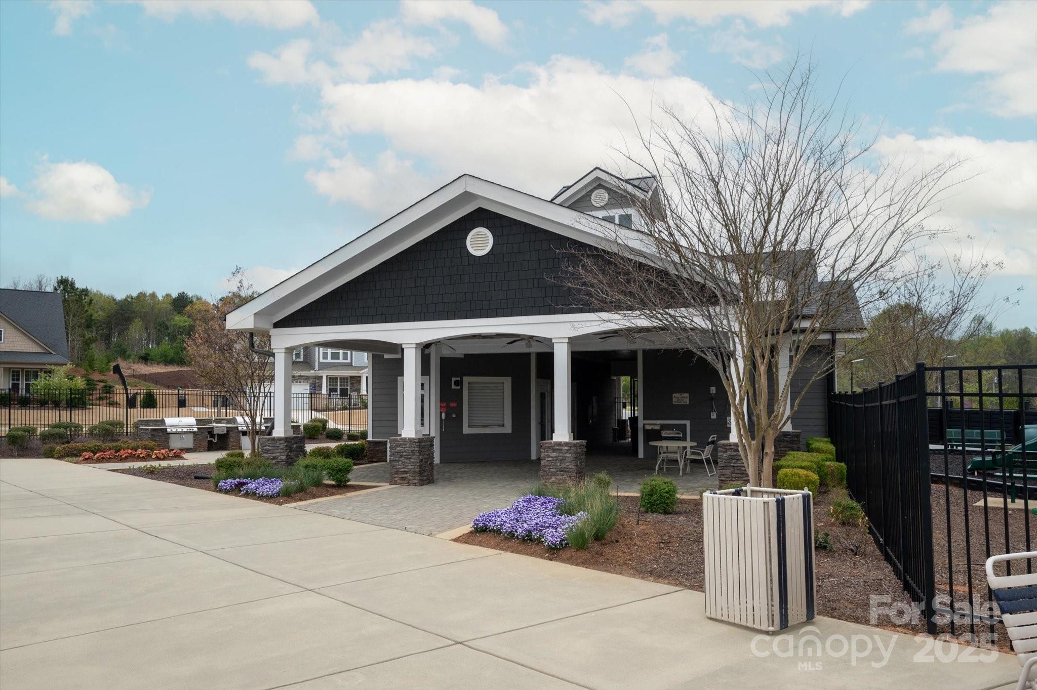 10241 Black Locust Lane