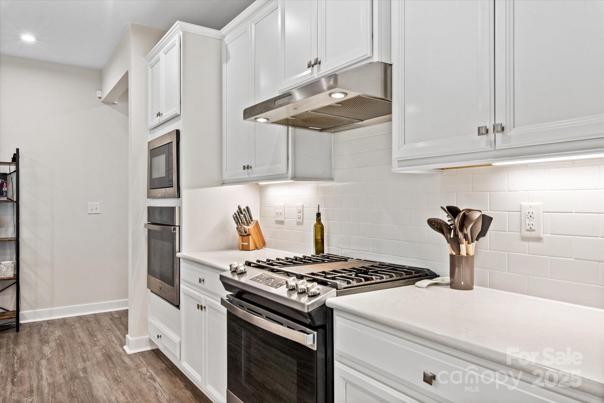 10241 Black Locust Lane
