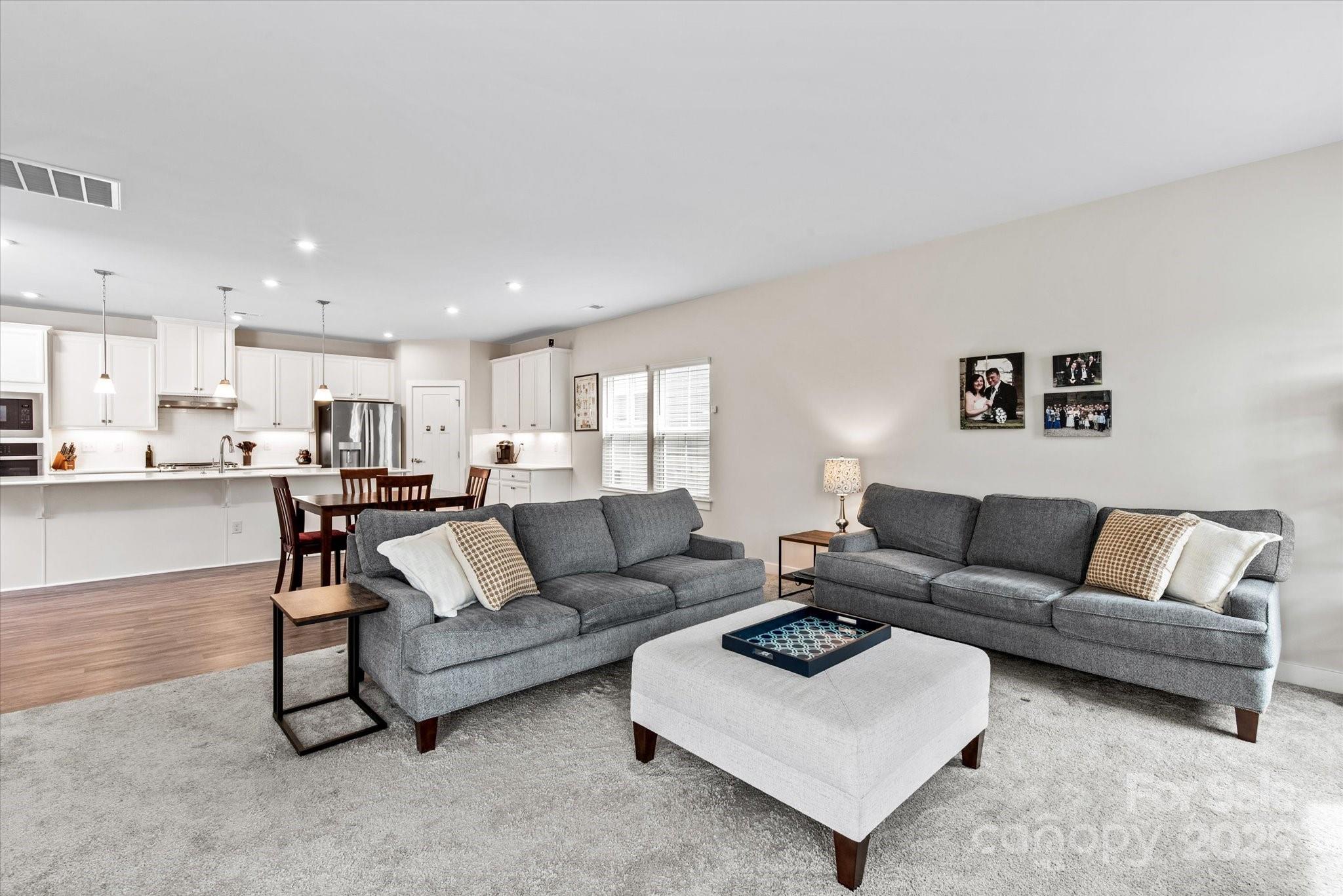 10241 Black Locust Lane