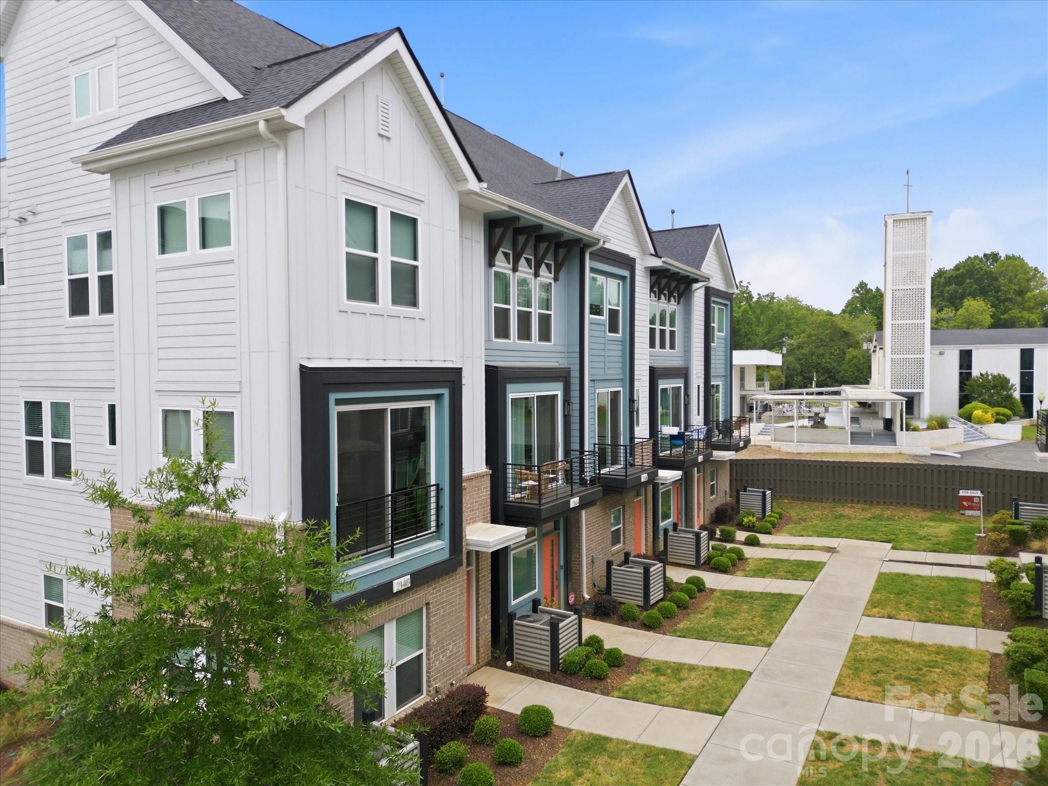 2140 Electric Lane
