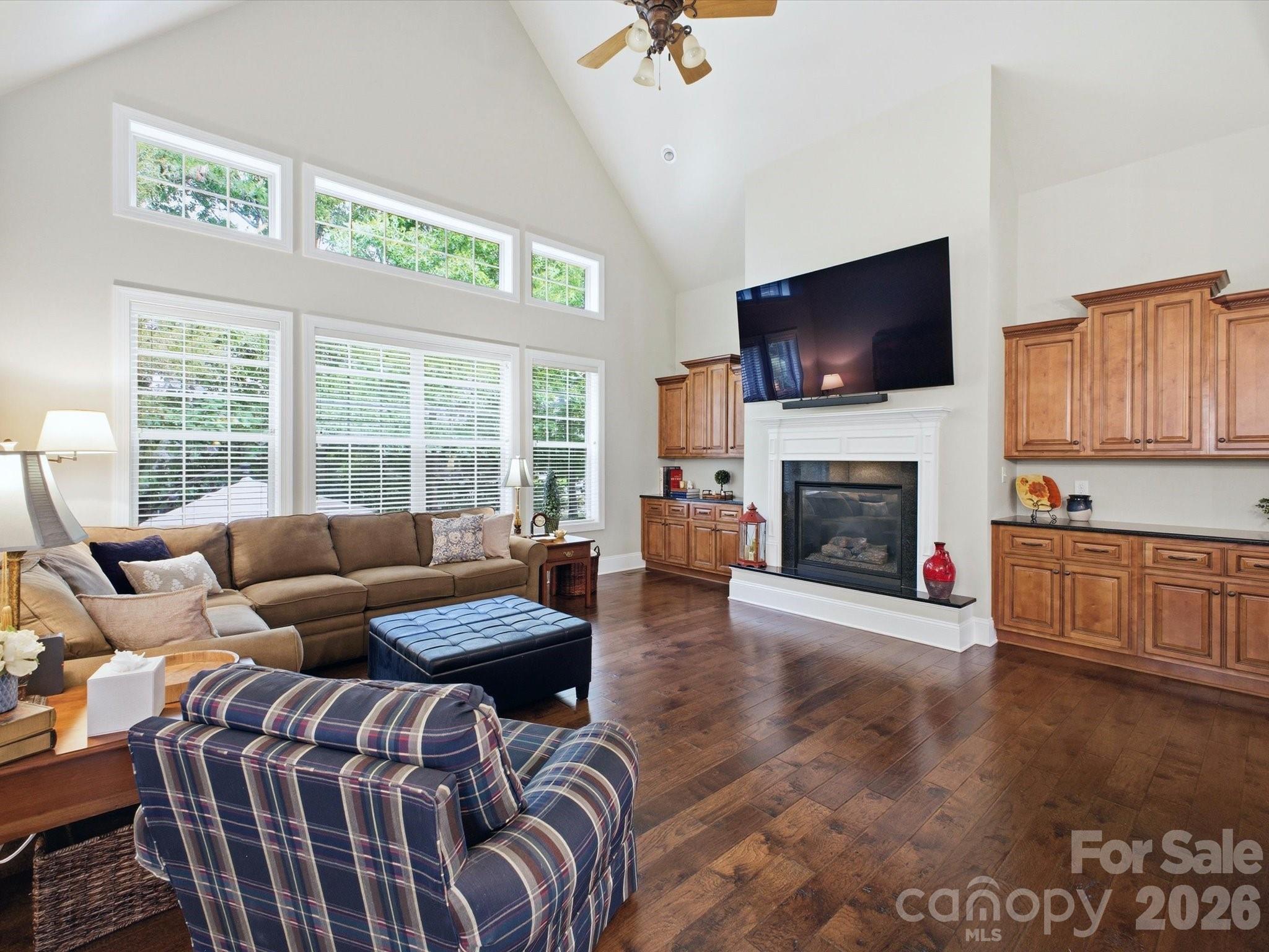 4005 Stonehill Lane