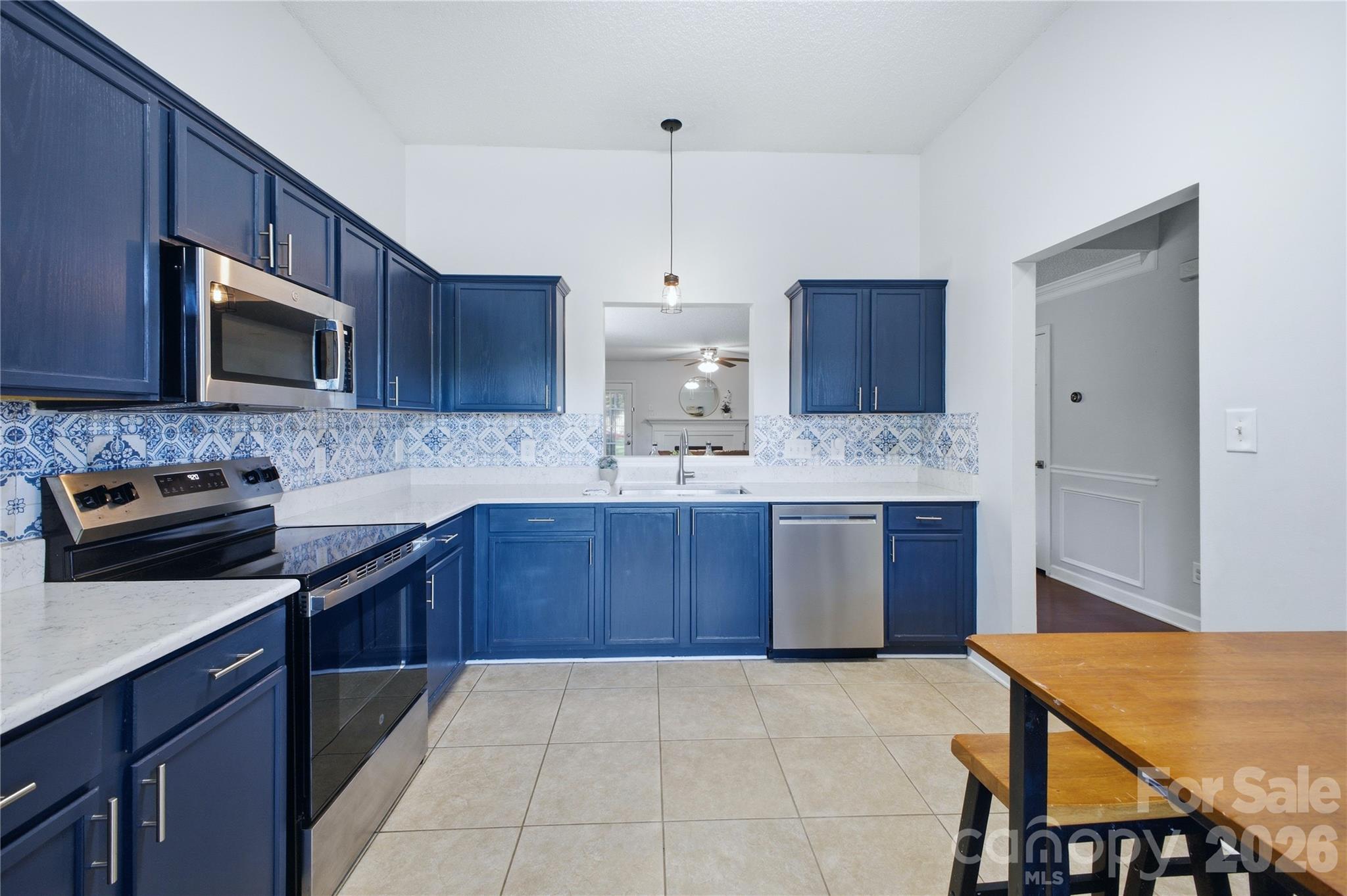 2001 Campfield Court
