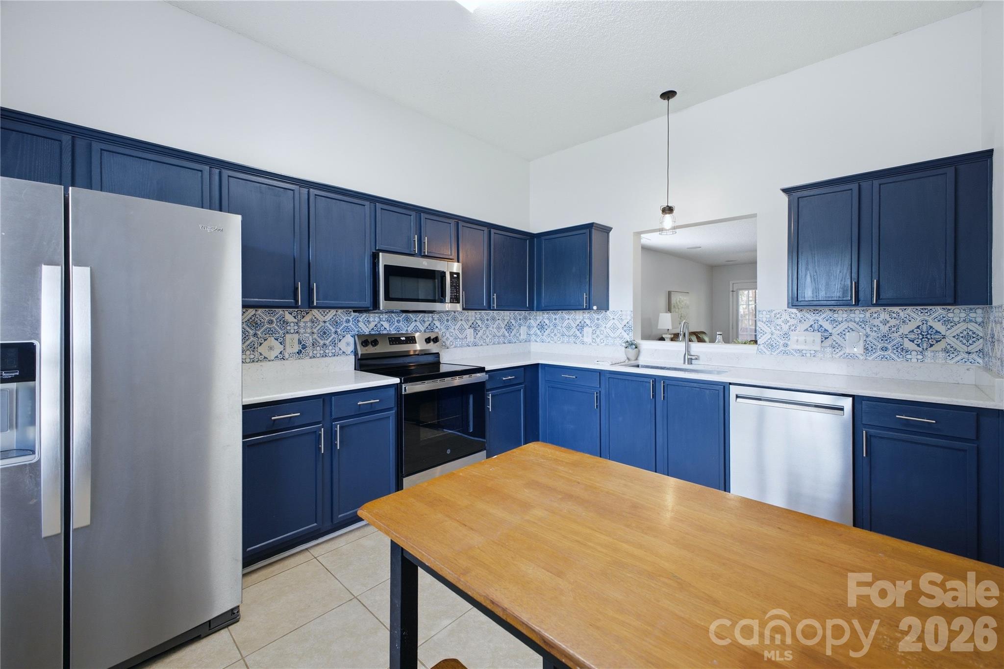 2001 Campfield Court