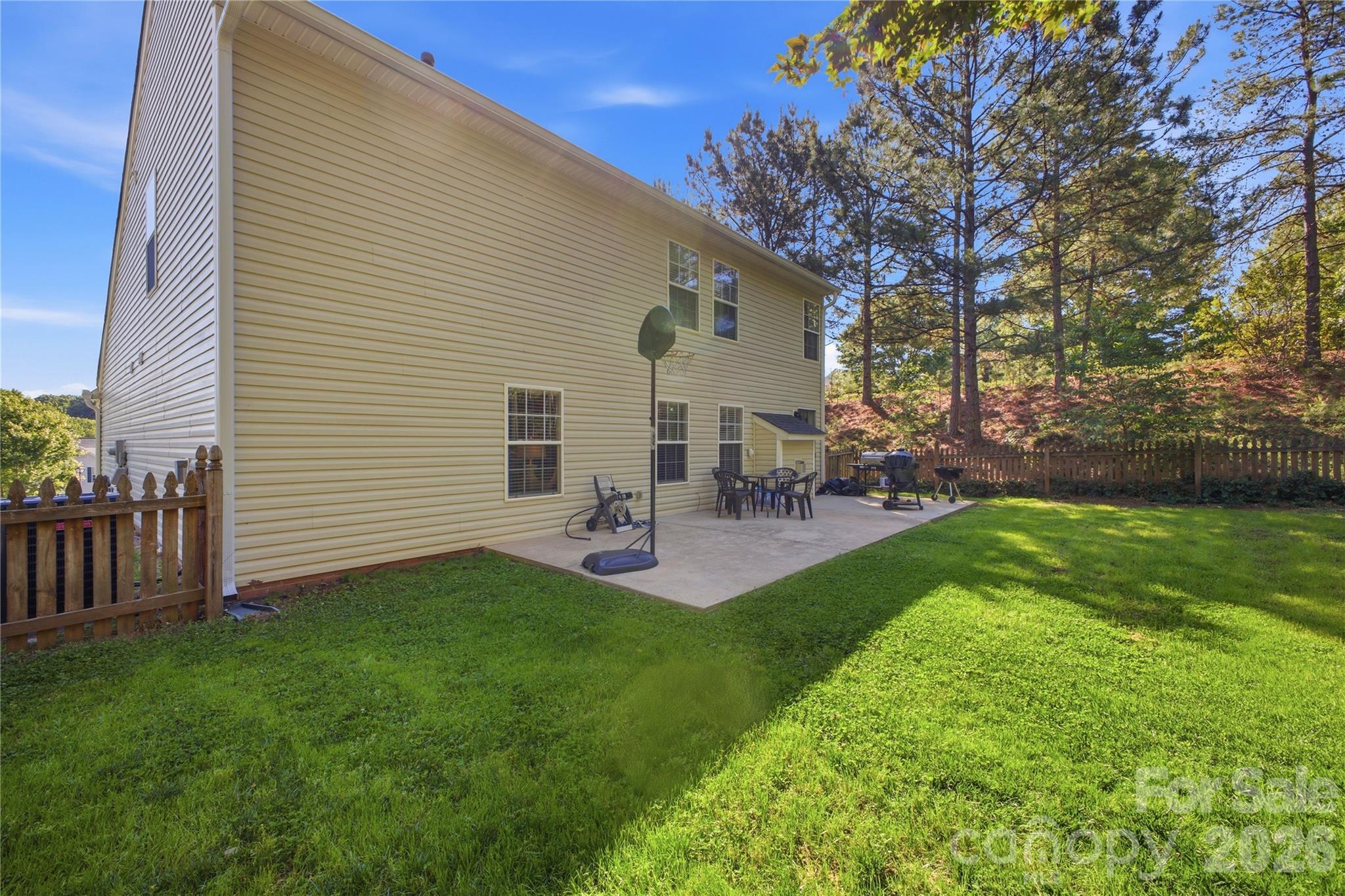 2001 Campfield Court
