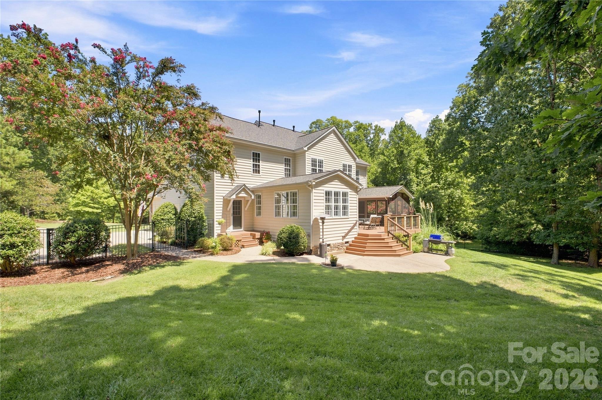 11019 King George Lane