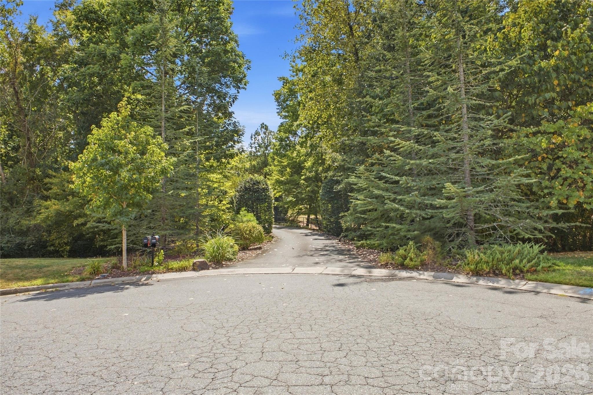 11019 King George Lane