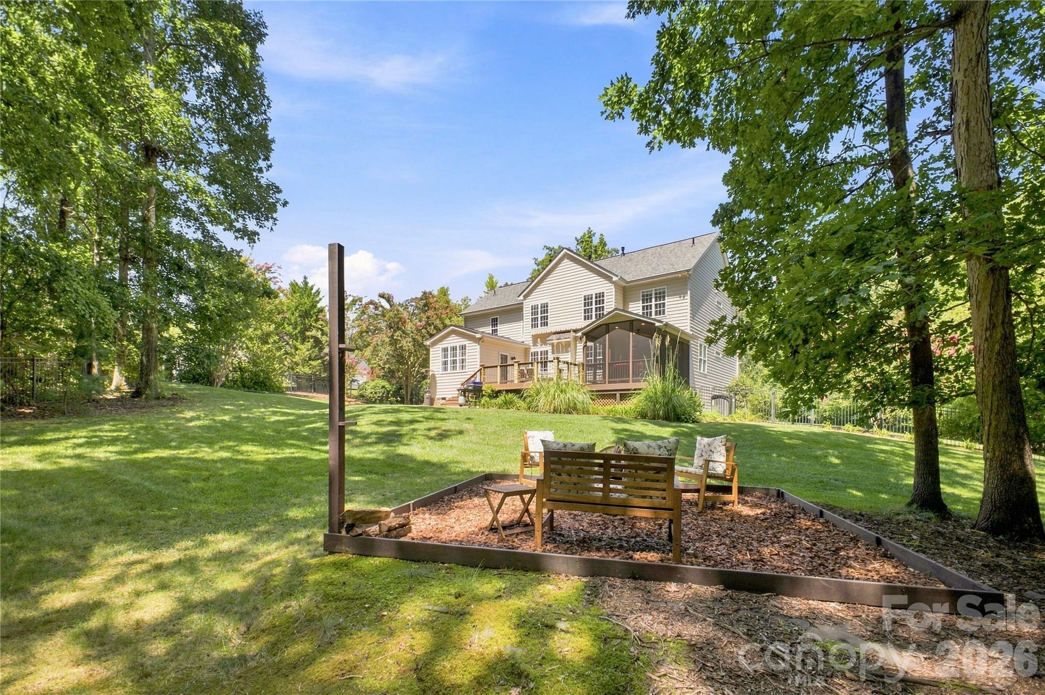 11019 King George Lane