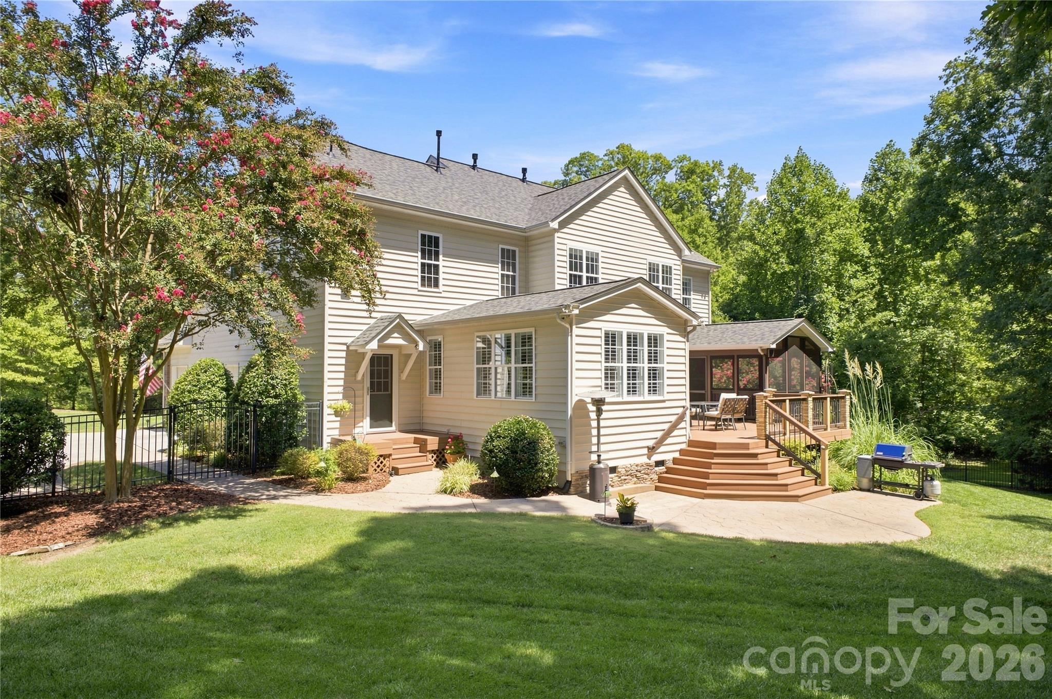 11019 King George Lane