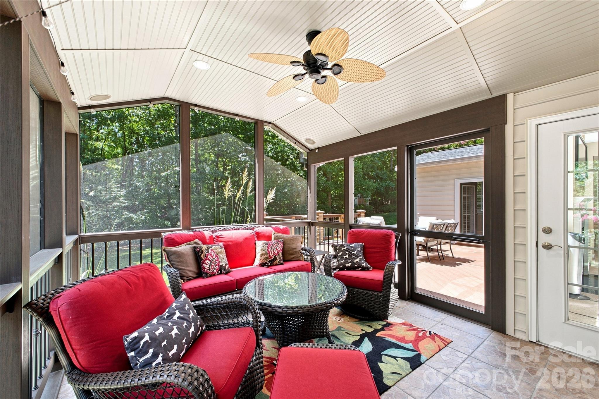 11019 King George Lane