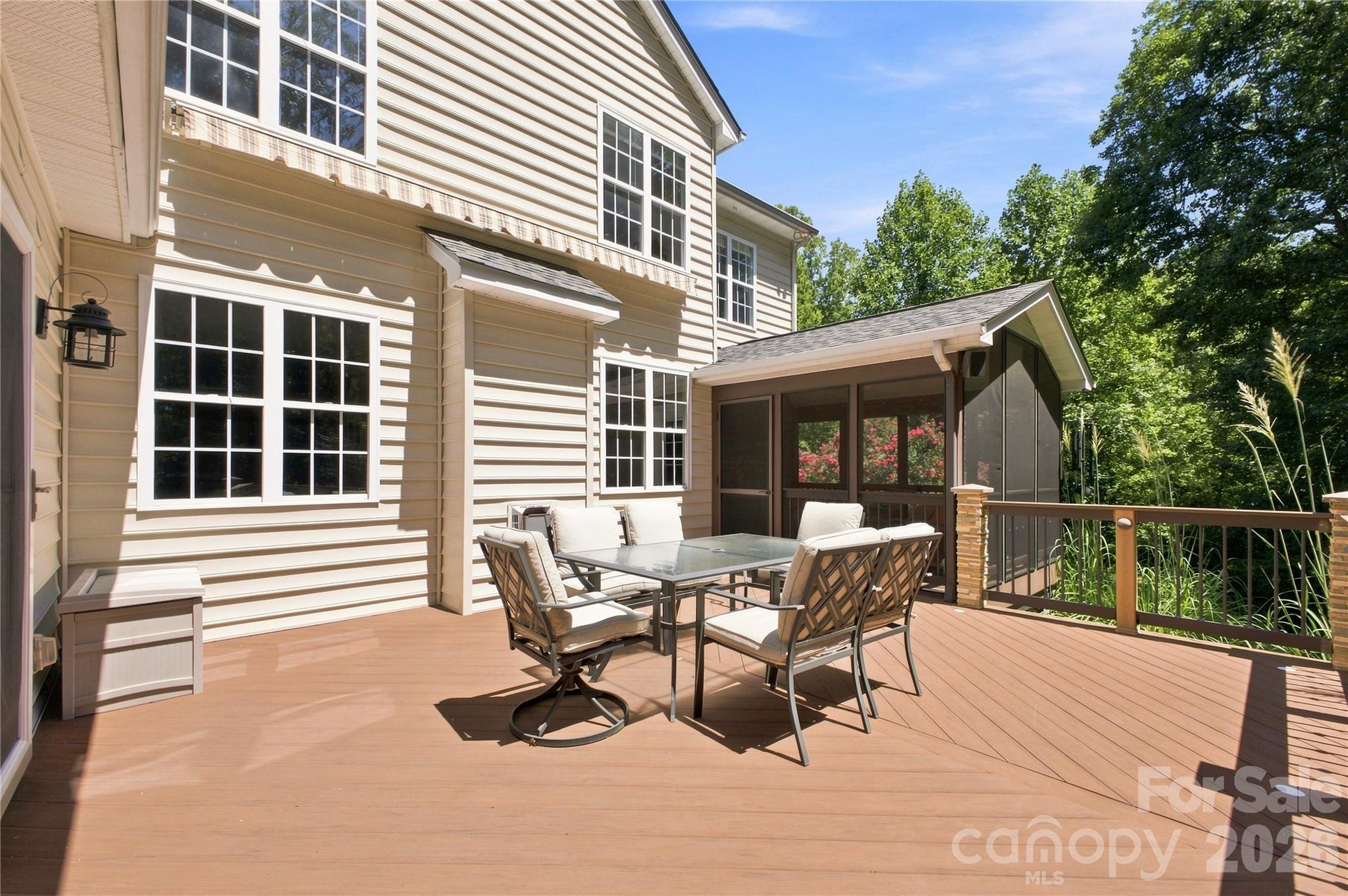 11019 King George Lane