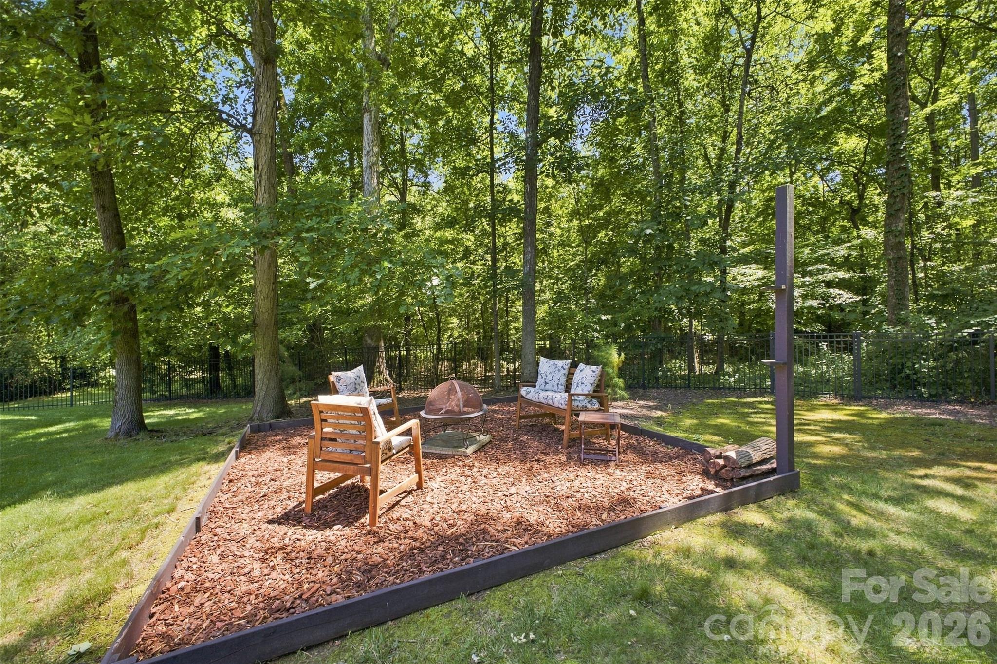 11019 King George Lane