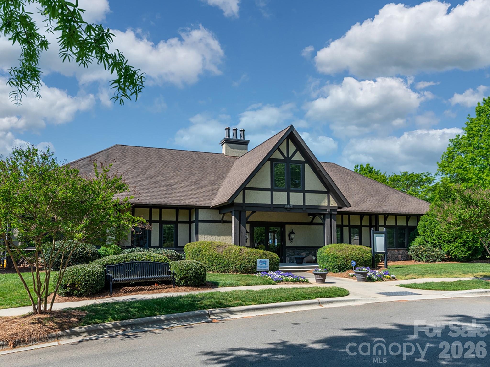 11019 King George Lane