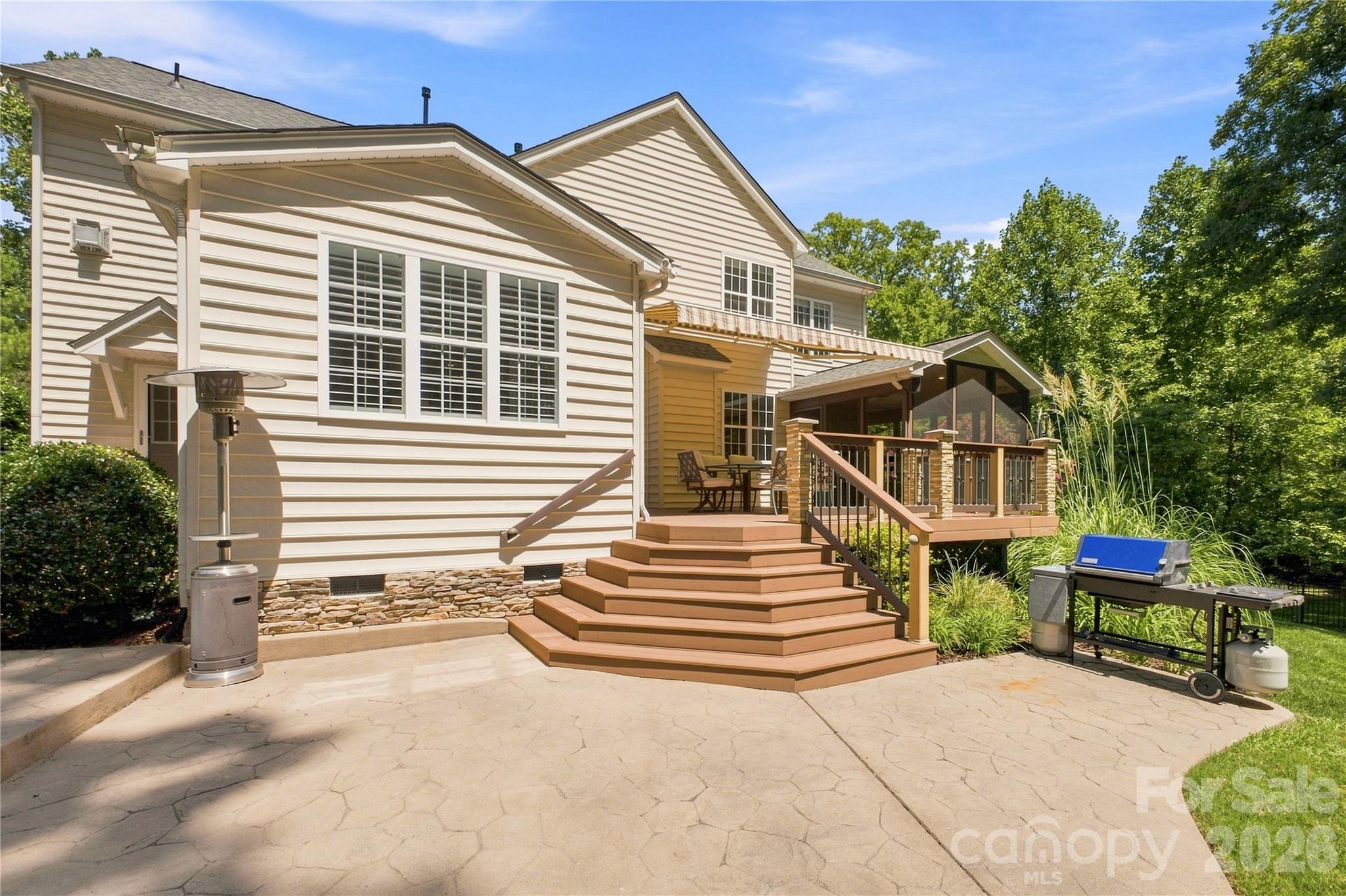11019 King George Lane