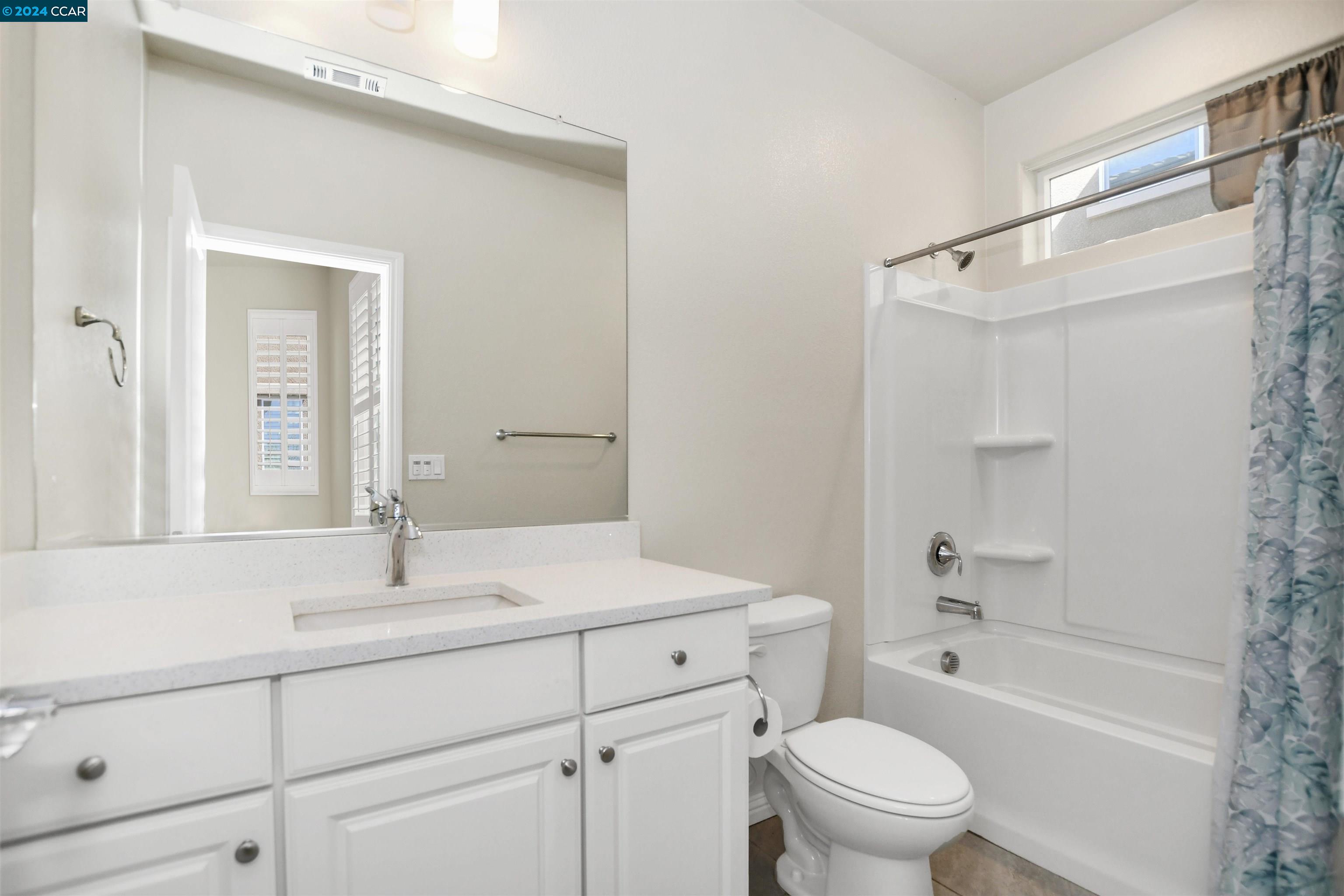 758 Bella Dr