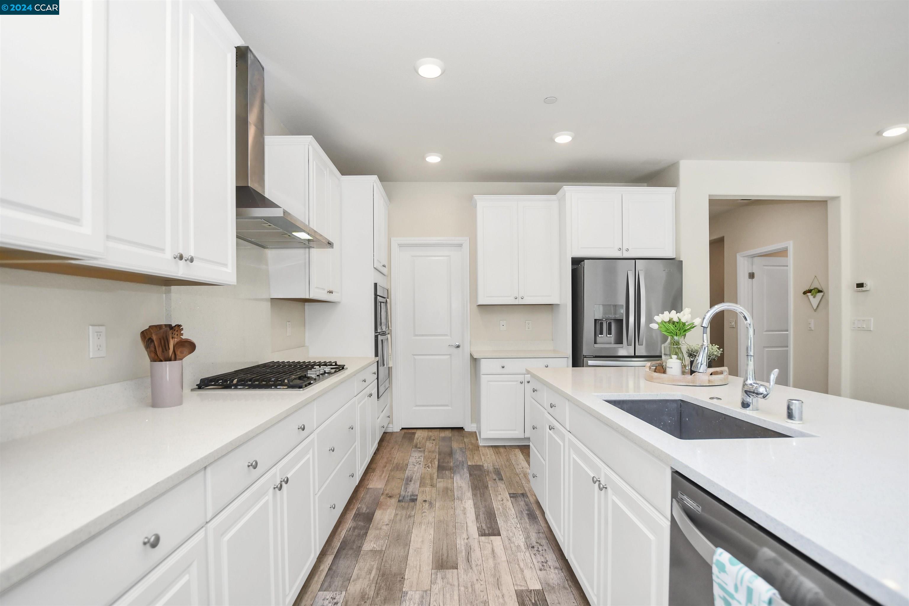758 Bella Dr