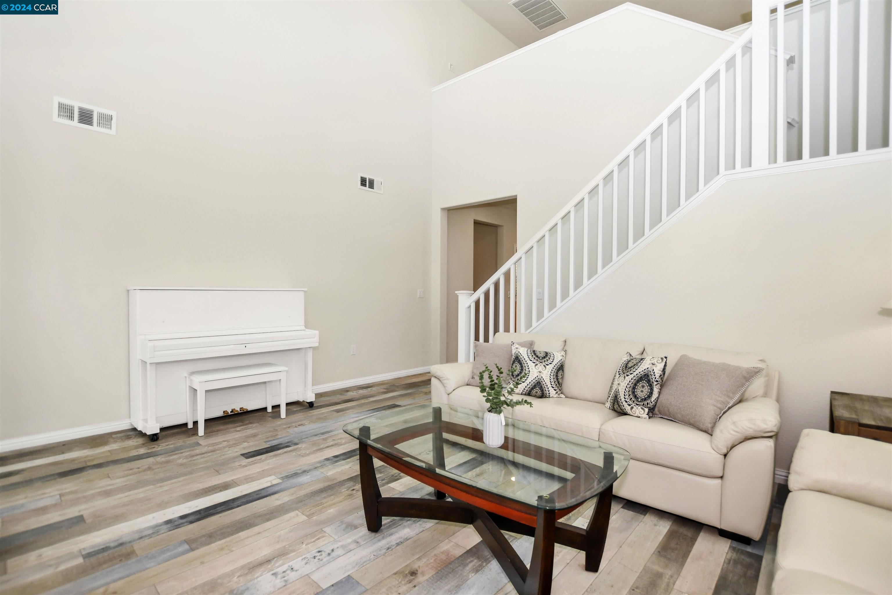 758 Bella Dr