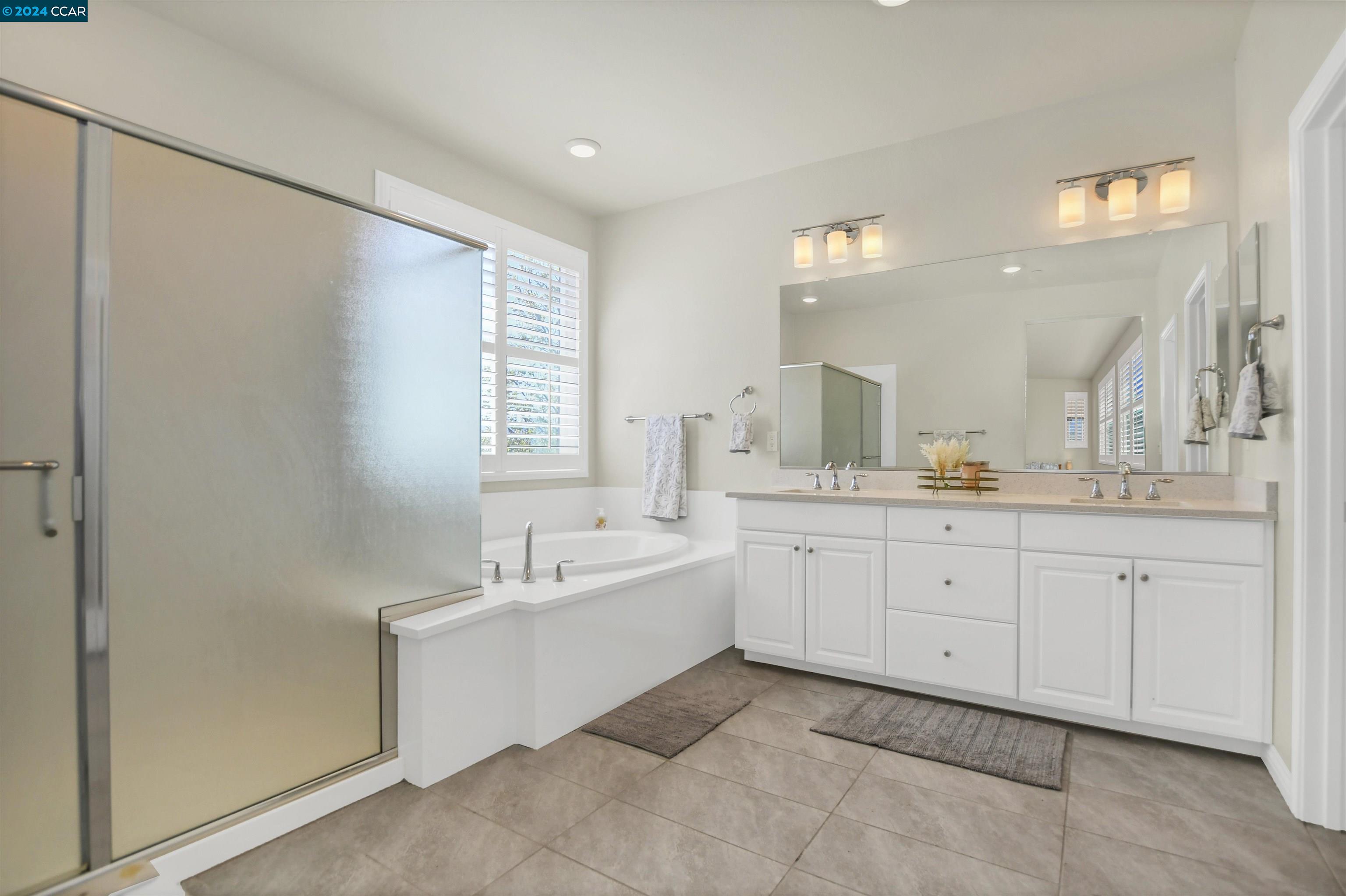 758 Bella Dr