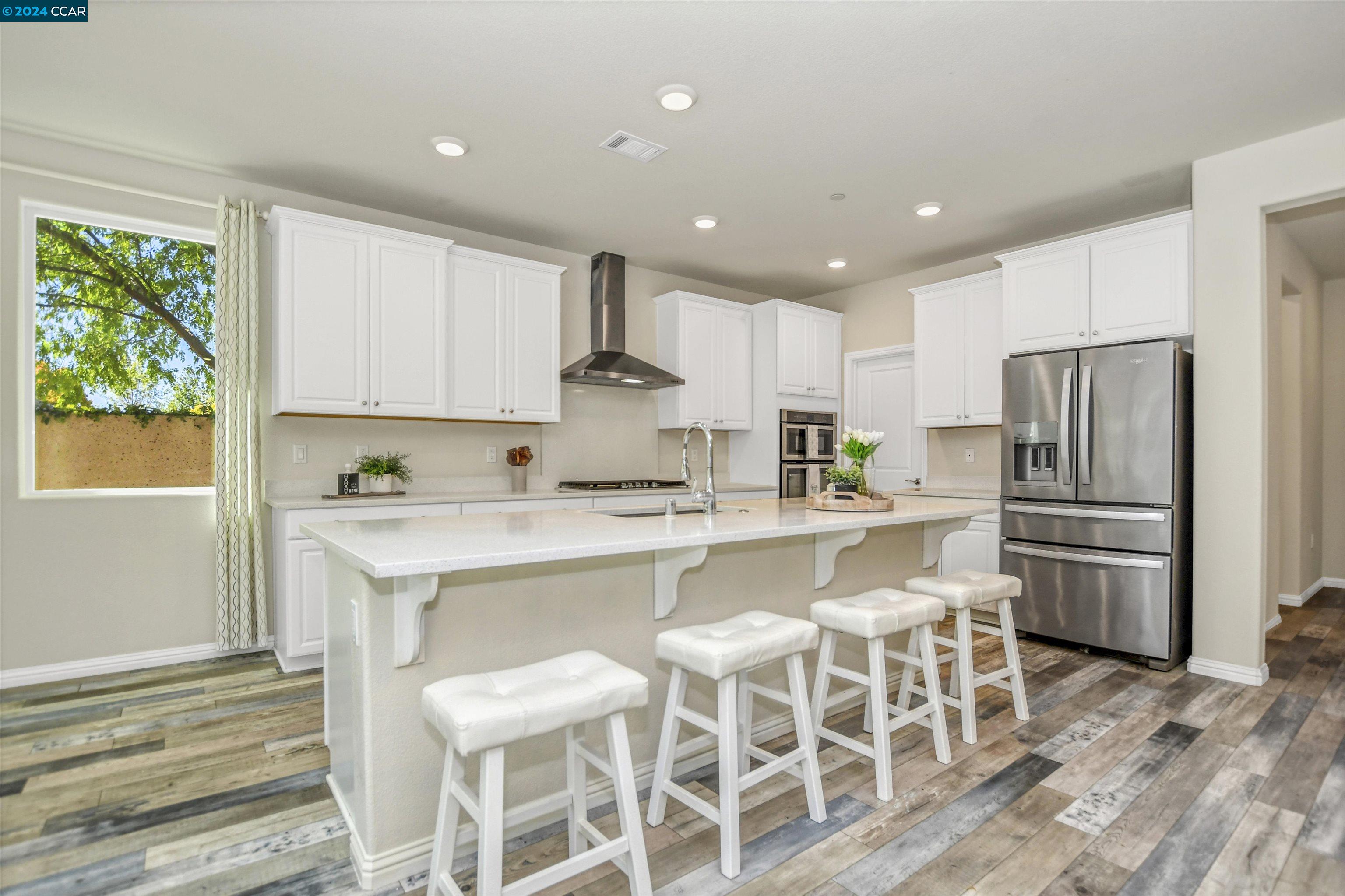 758 Bella Dr
