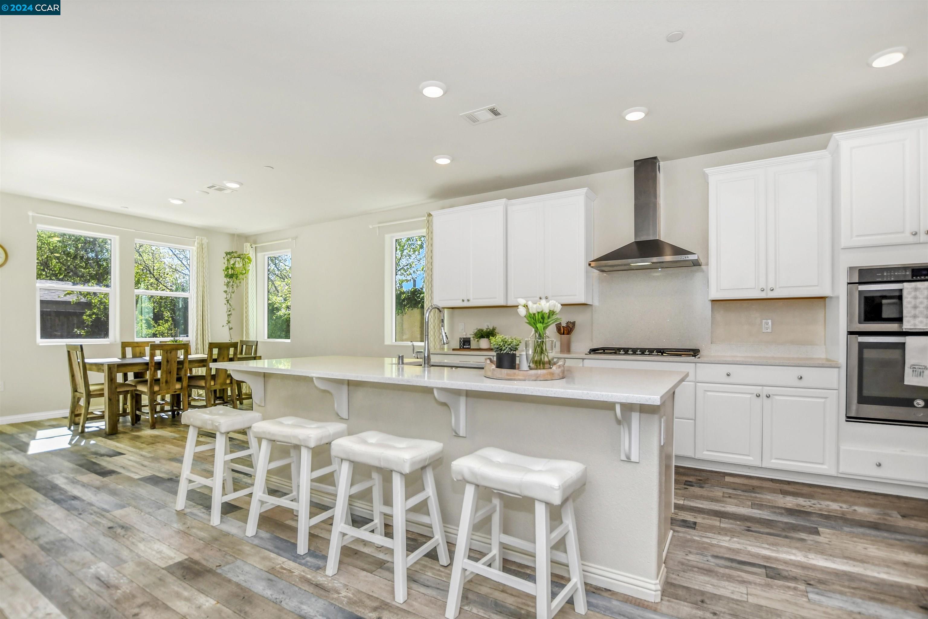 758 Bella Dr
