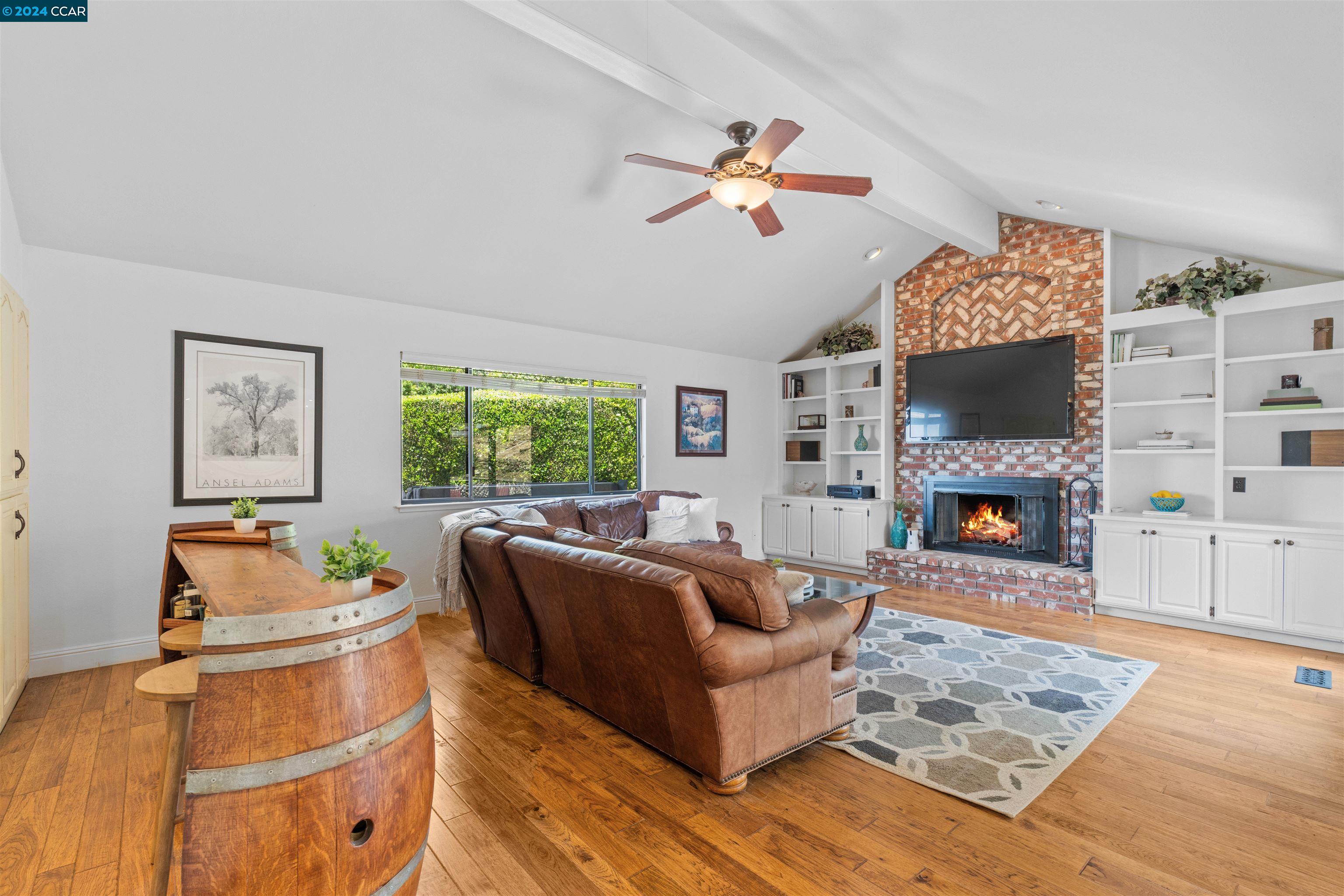 5241 Myrtle Dr