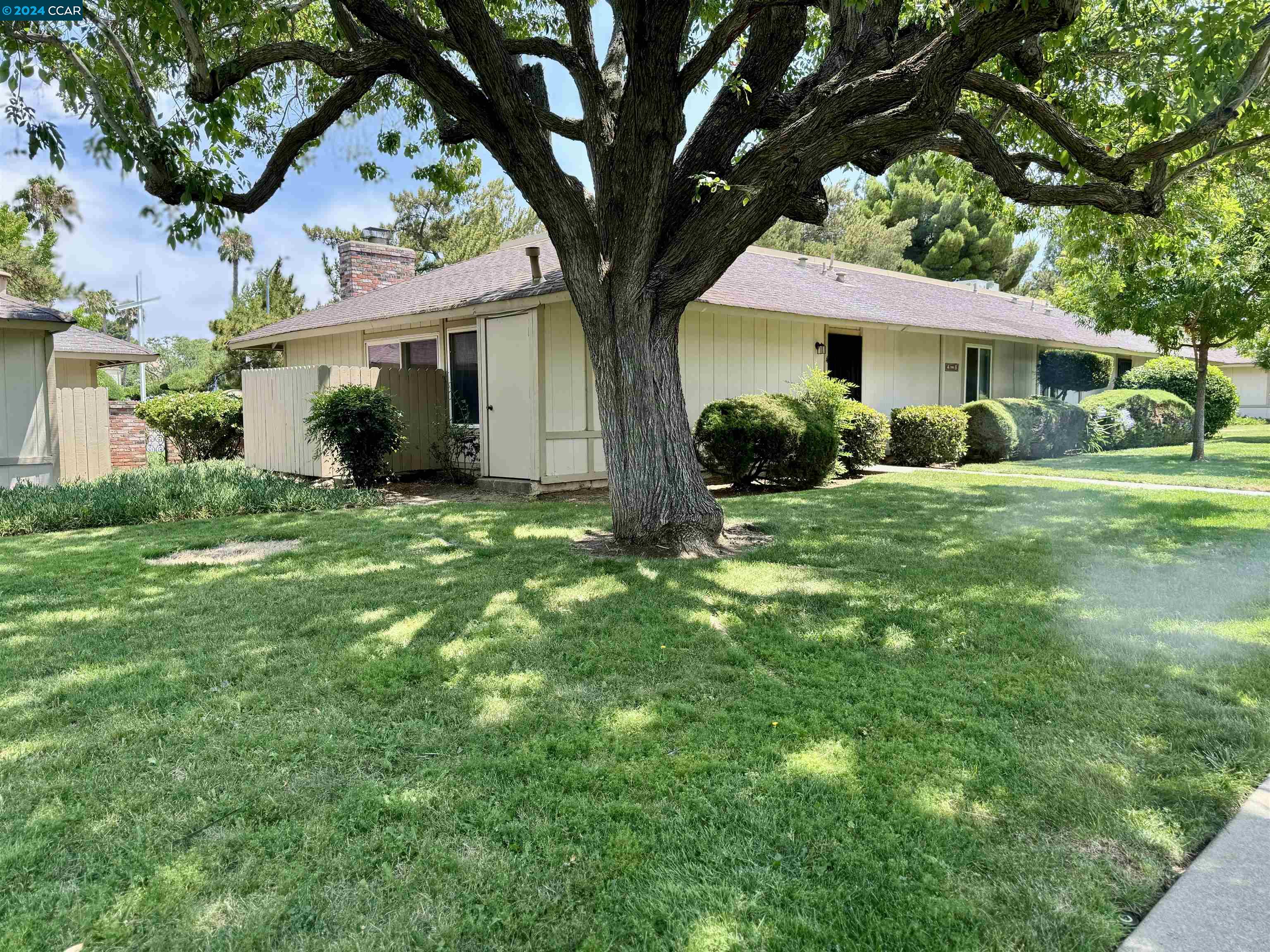 4260 Clayton Rd # 4