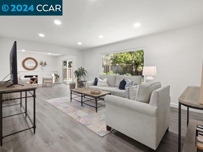 1530 American Beauty Dr