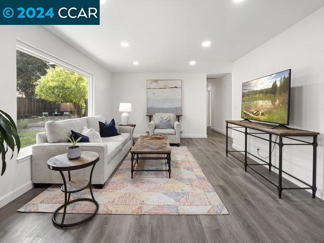 1530 American Beauty Dr