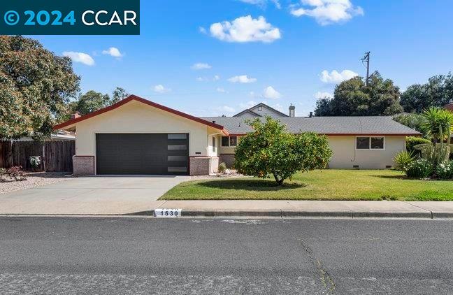 1530 American Beauty Dr