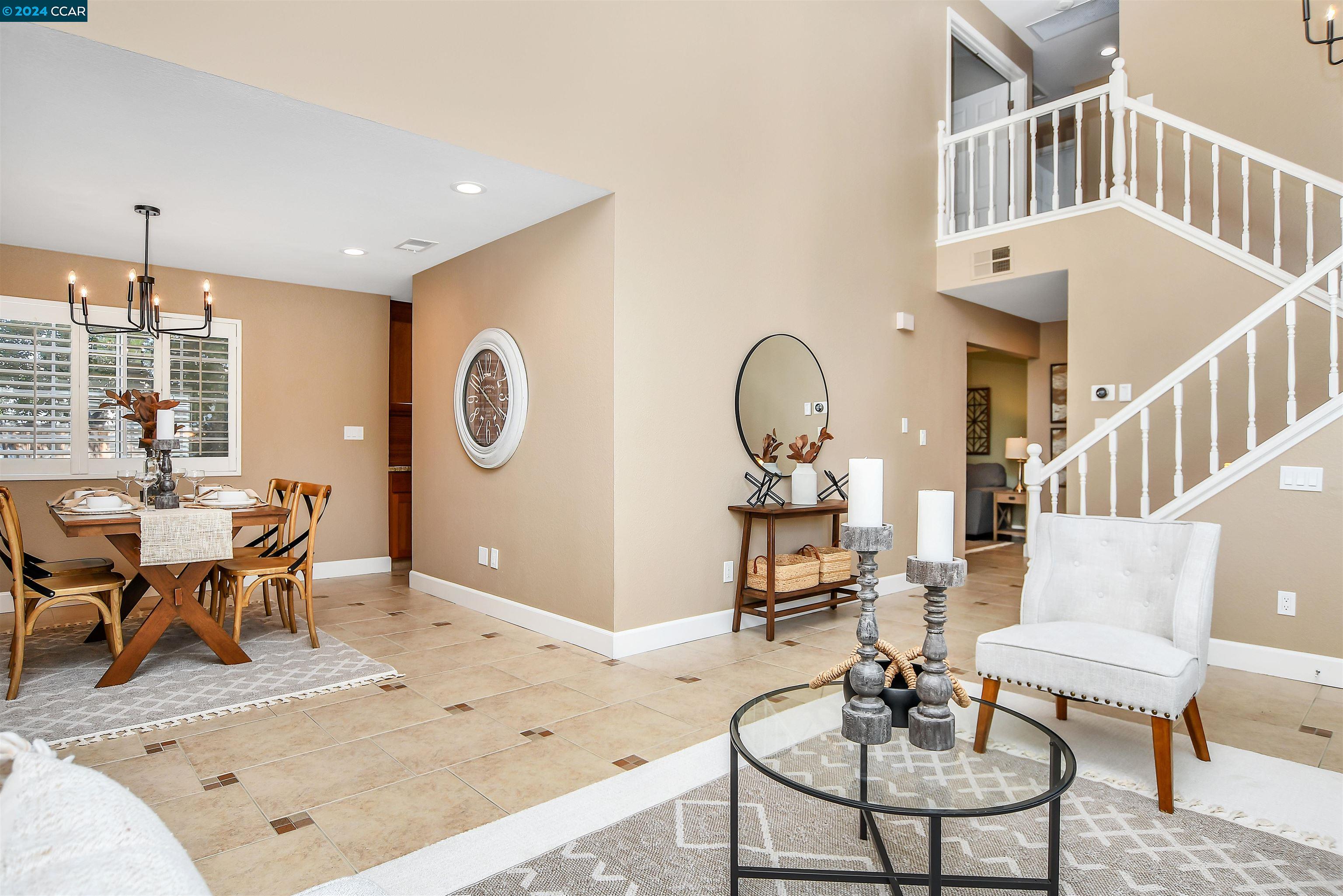 1053 Oakleaf Ct