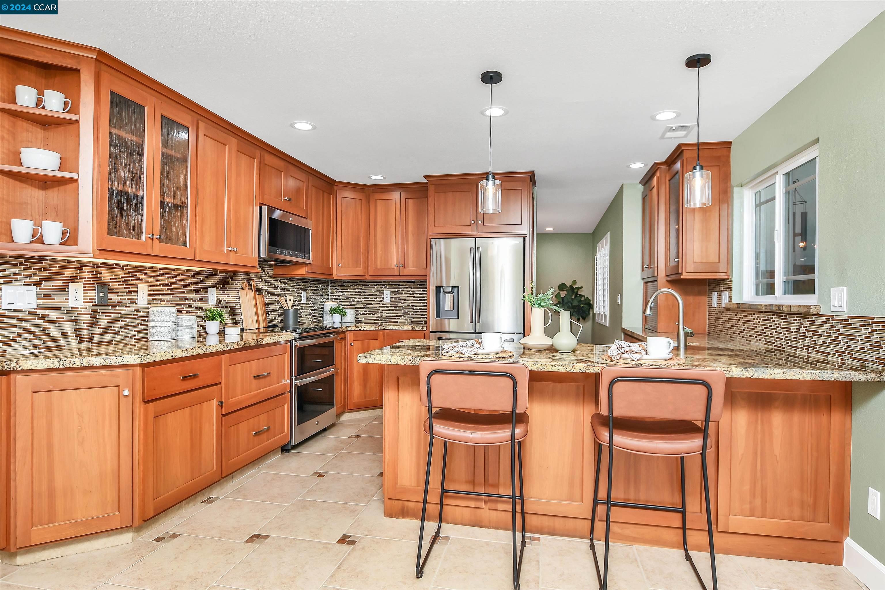 1053 Oakleaf Ct