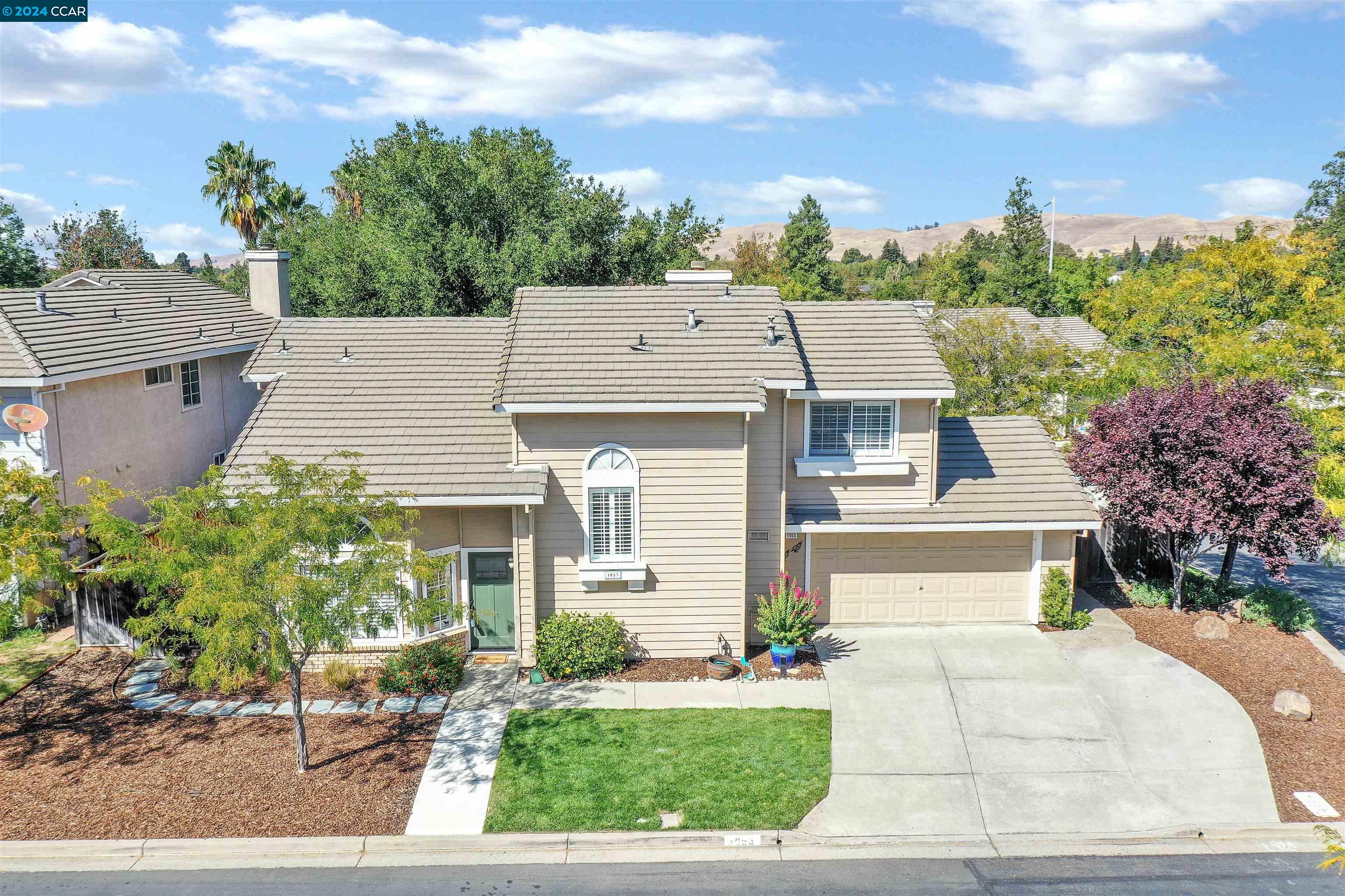1053 Oakleaf Ct