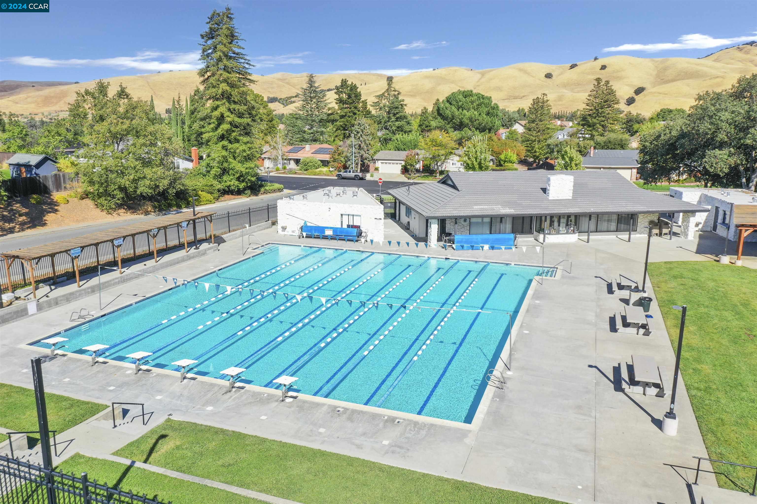 327 Mt Washington Way