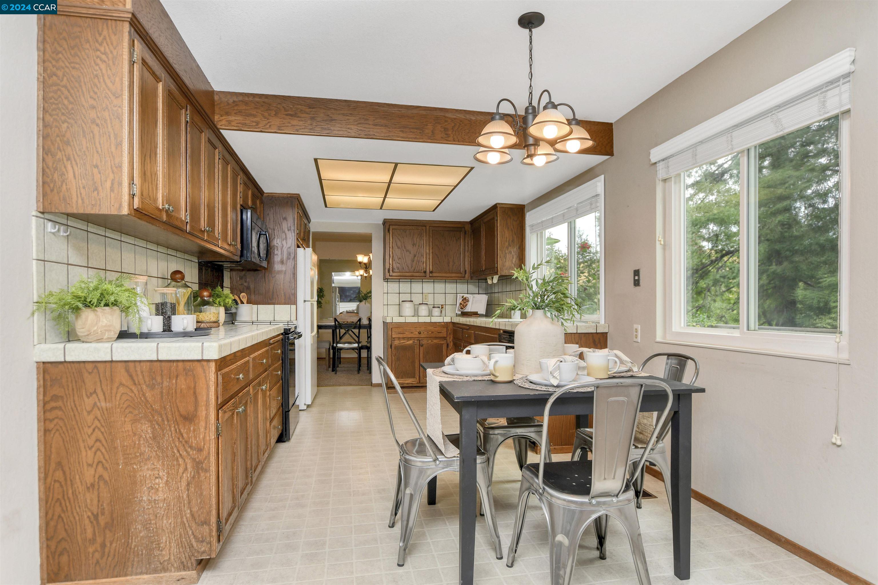 327 Mt Washington Way