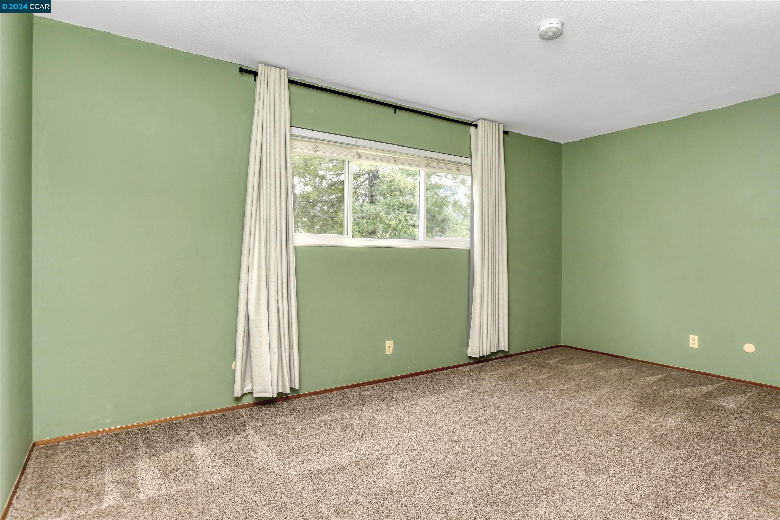 327 Mt Washington Way