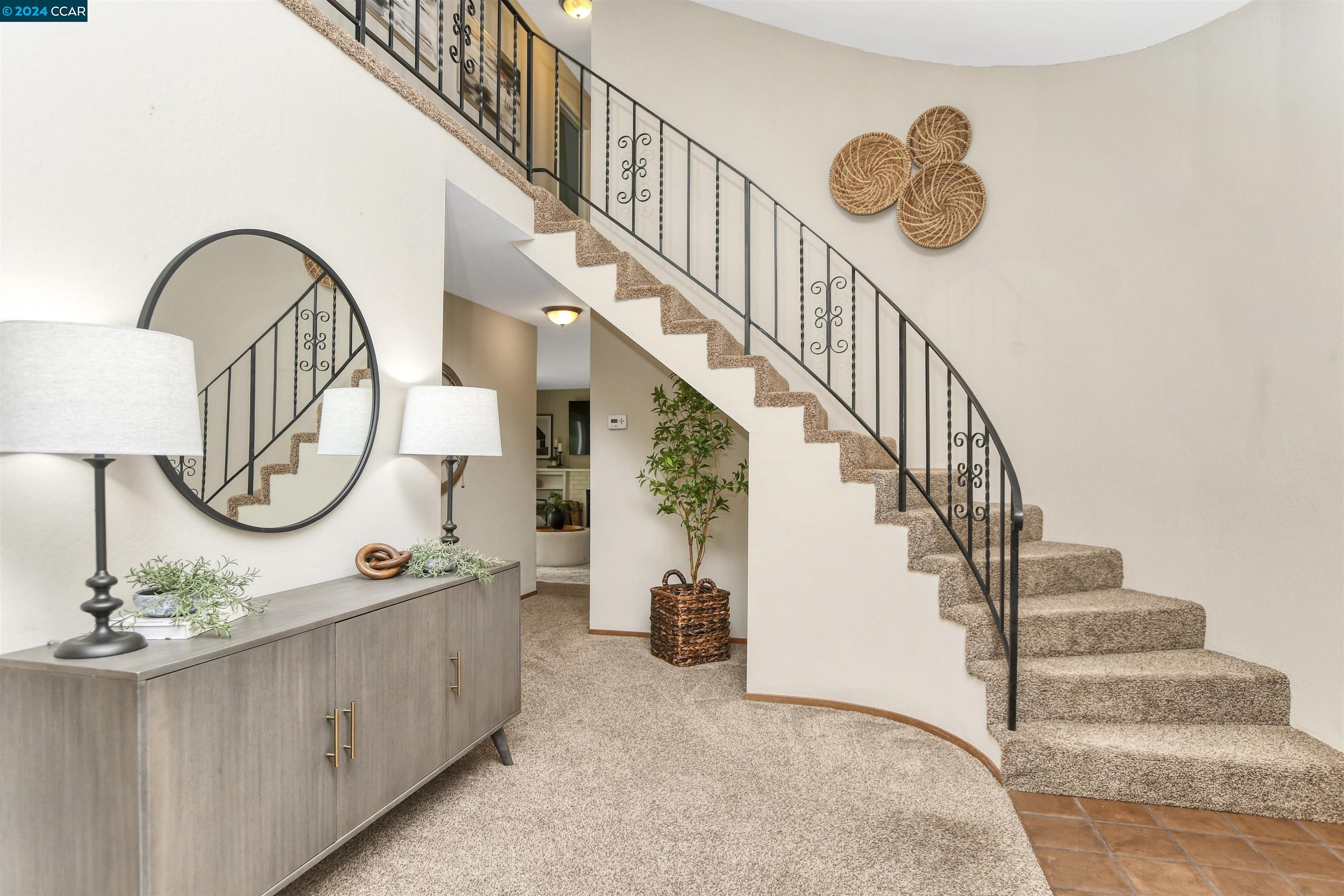 327 Mt Washington Way