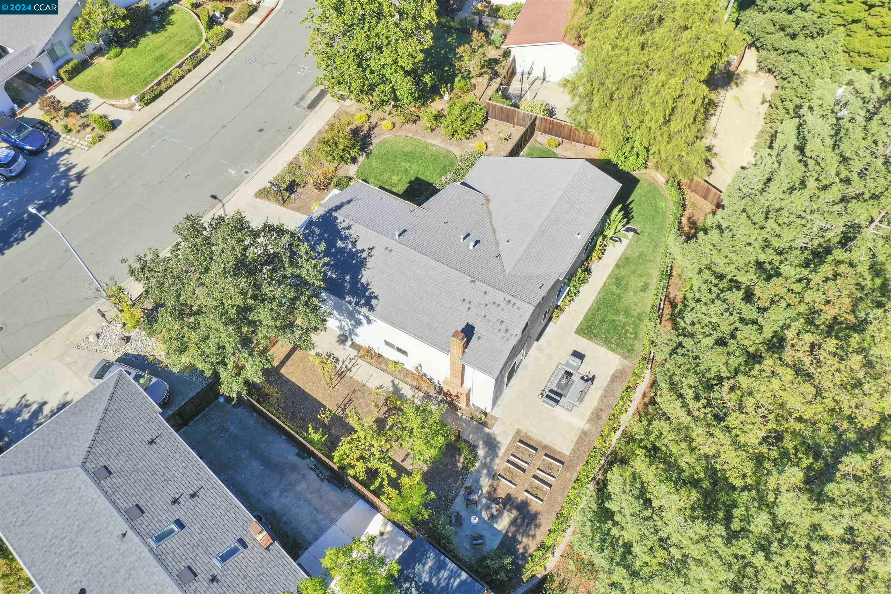 327 Mt Washington Way