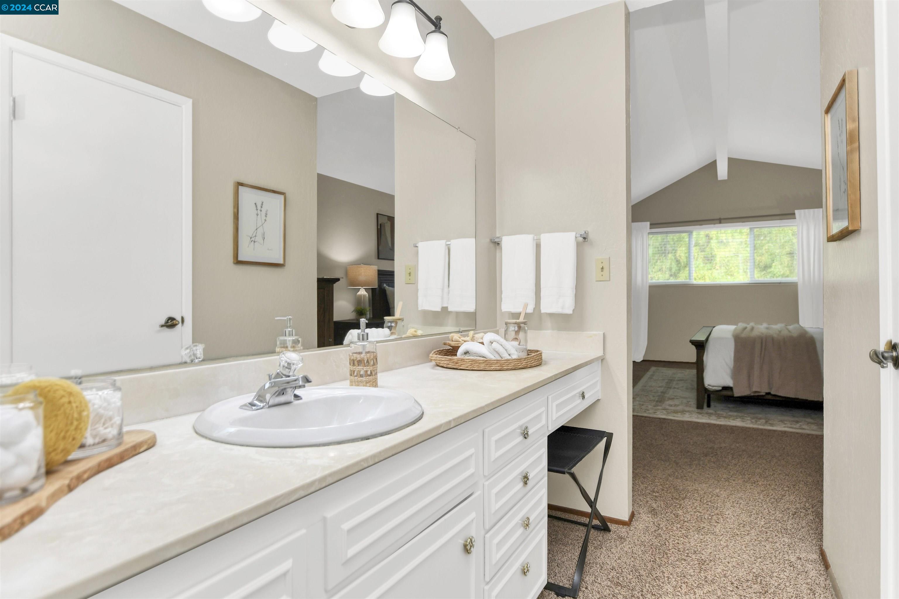 327 Mt Washington Way