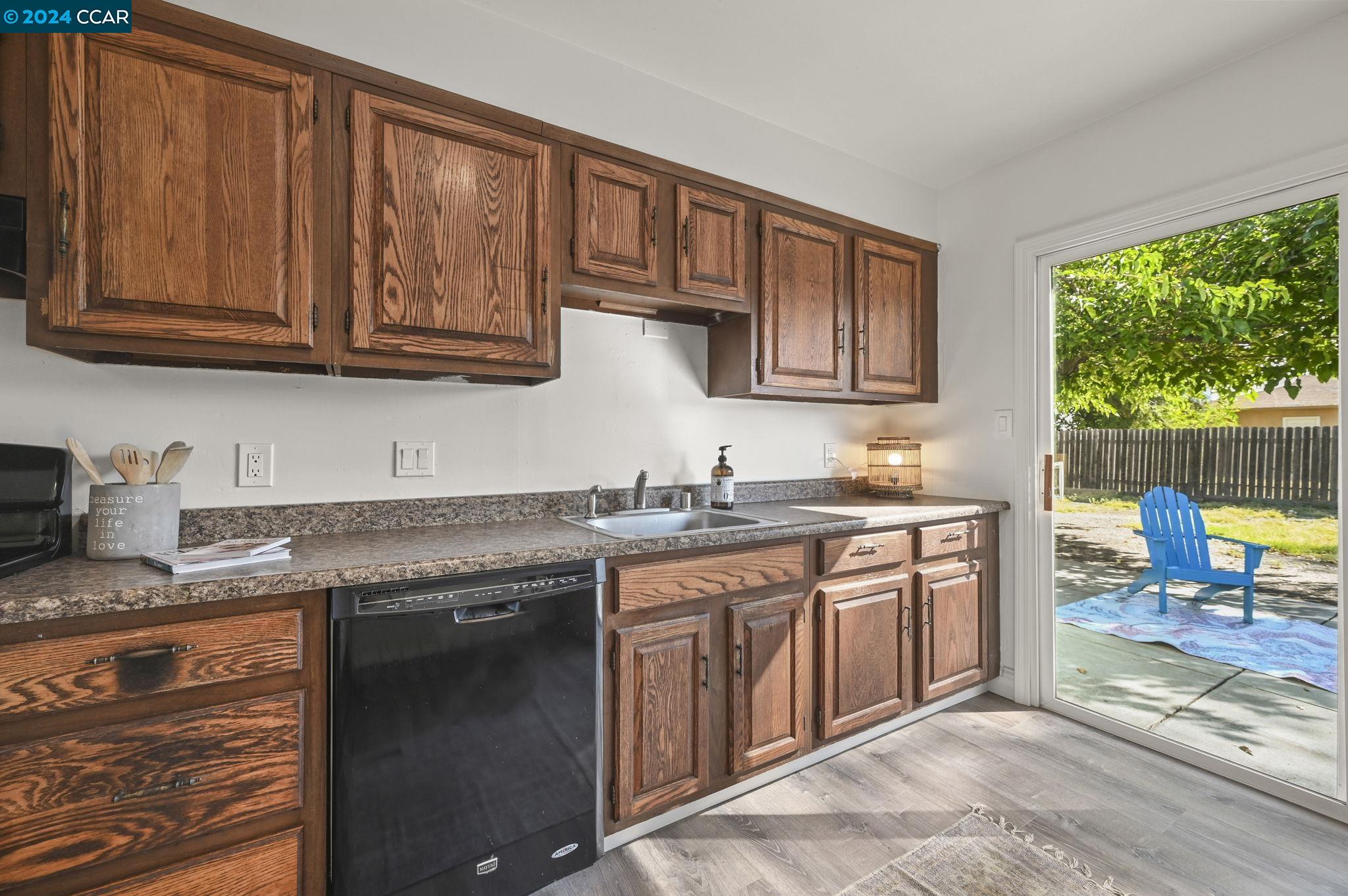 856 Christine Ct