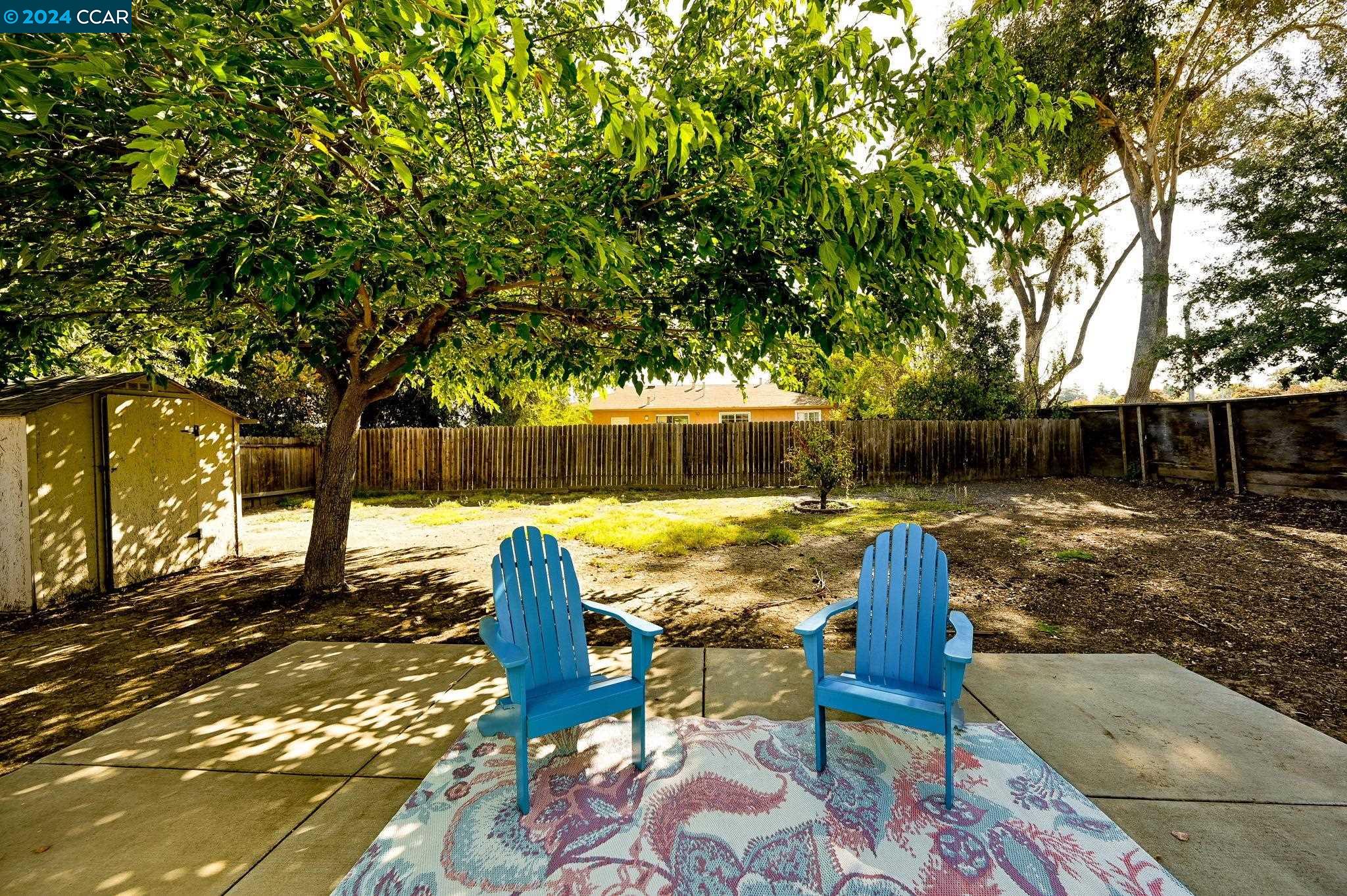856 Christine Ct