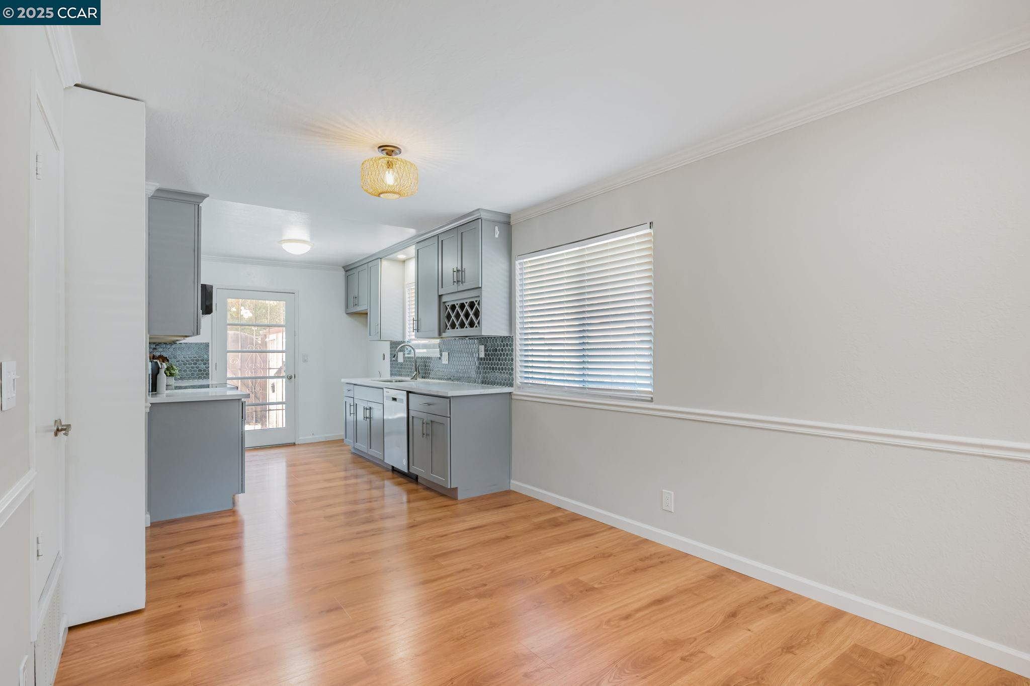 3797 Oxford Cmn