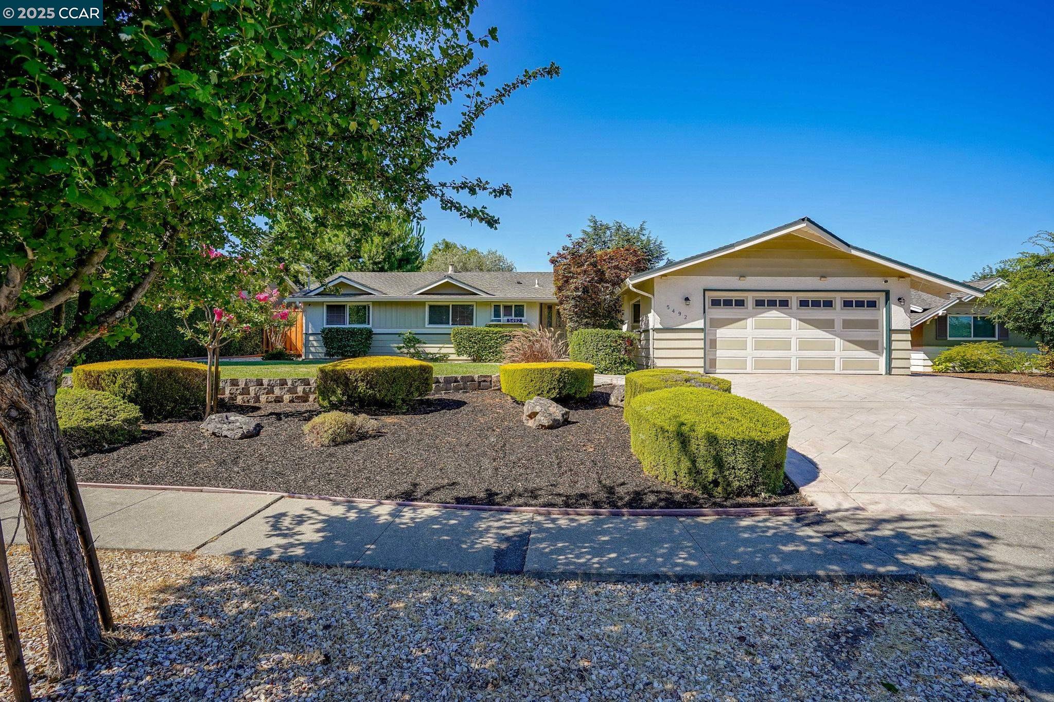 5492 Wilke Dr